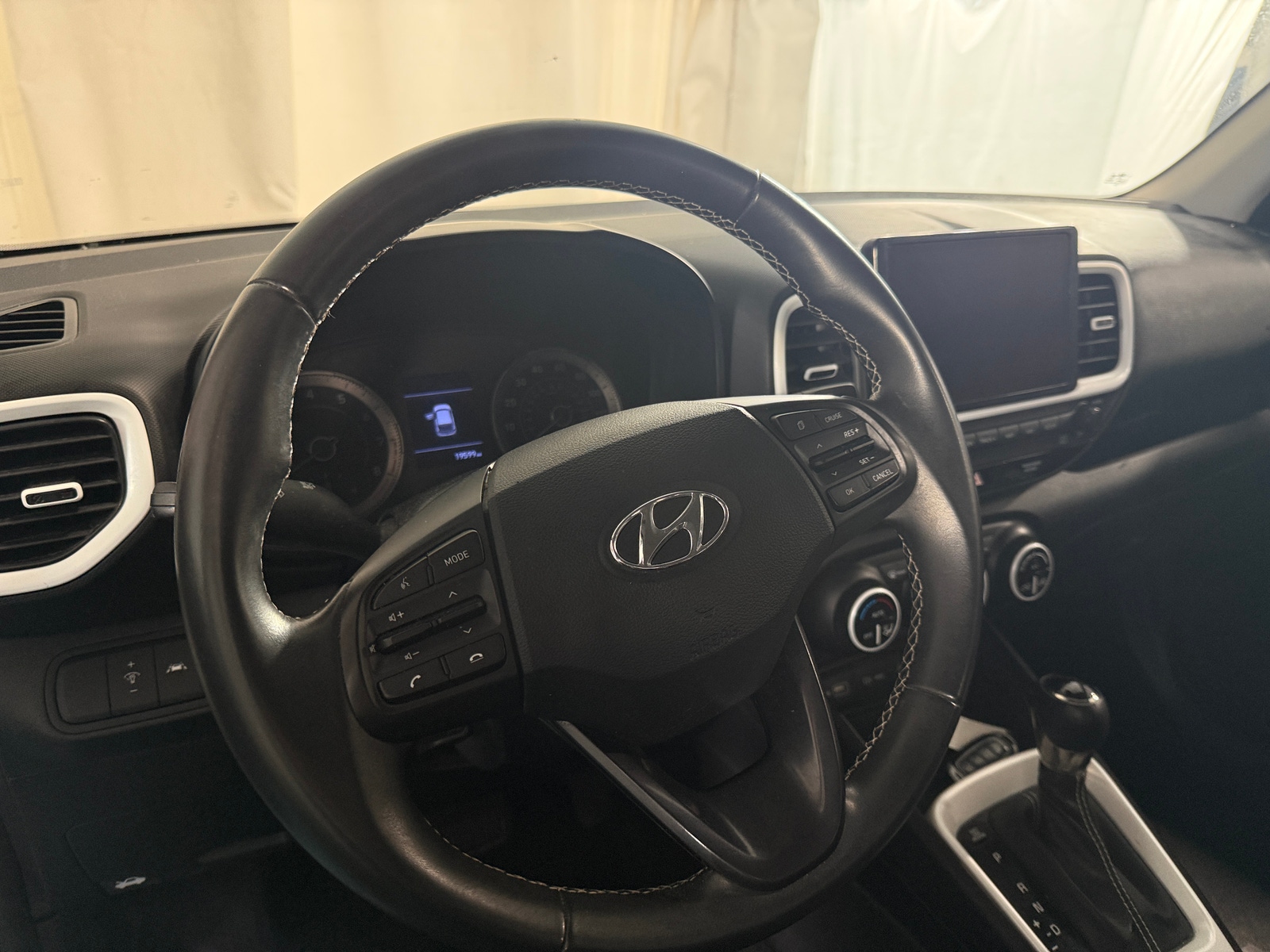 Thumbnail: 2022 Hyundai Venue - 5