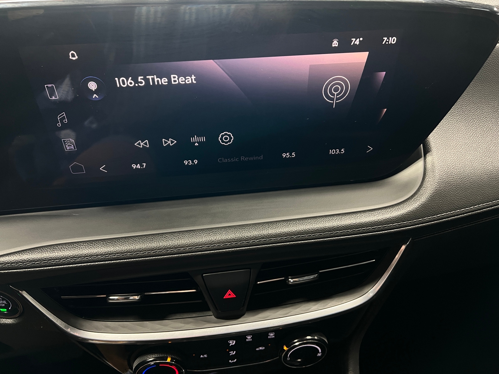 Thumbnail: 2024 Buick Encore GX - 3