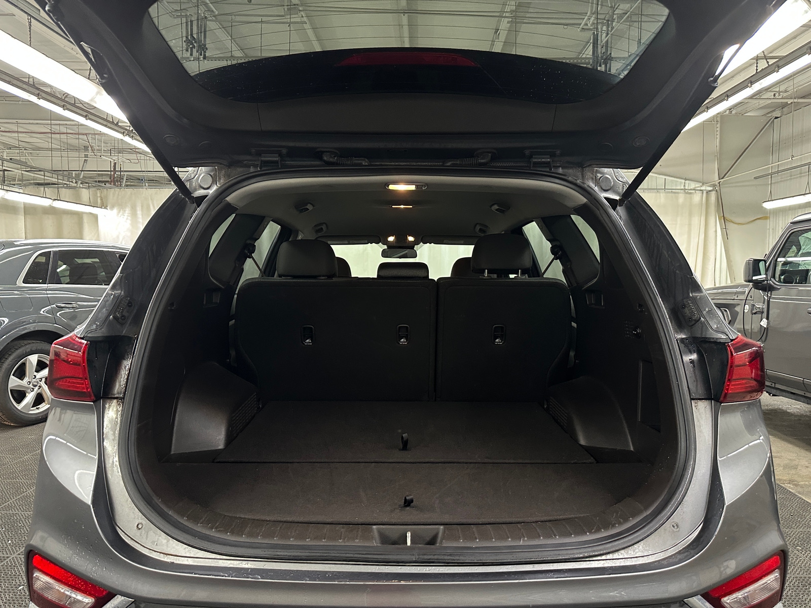Thumbnail: 2019 Hyundai Santa Fe - 7