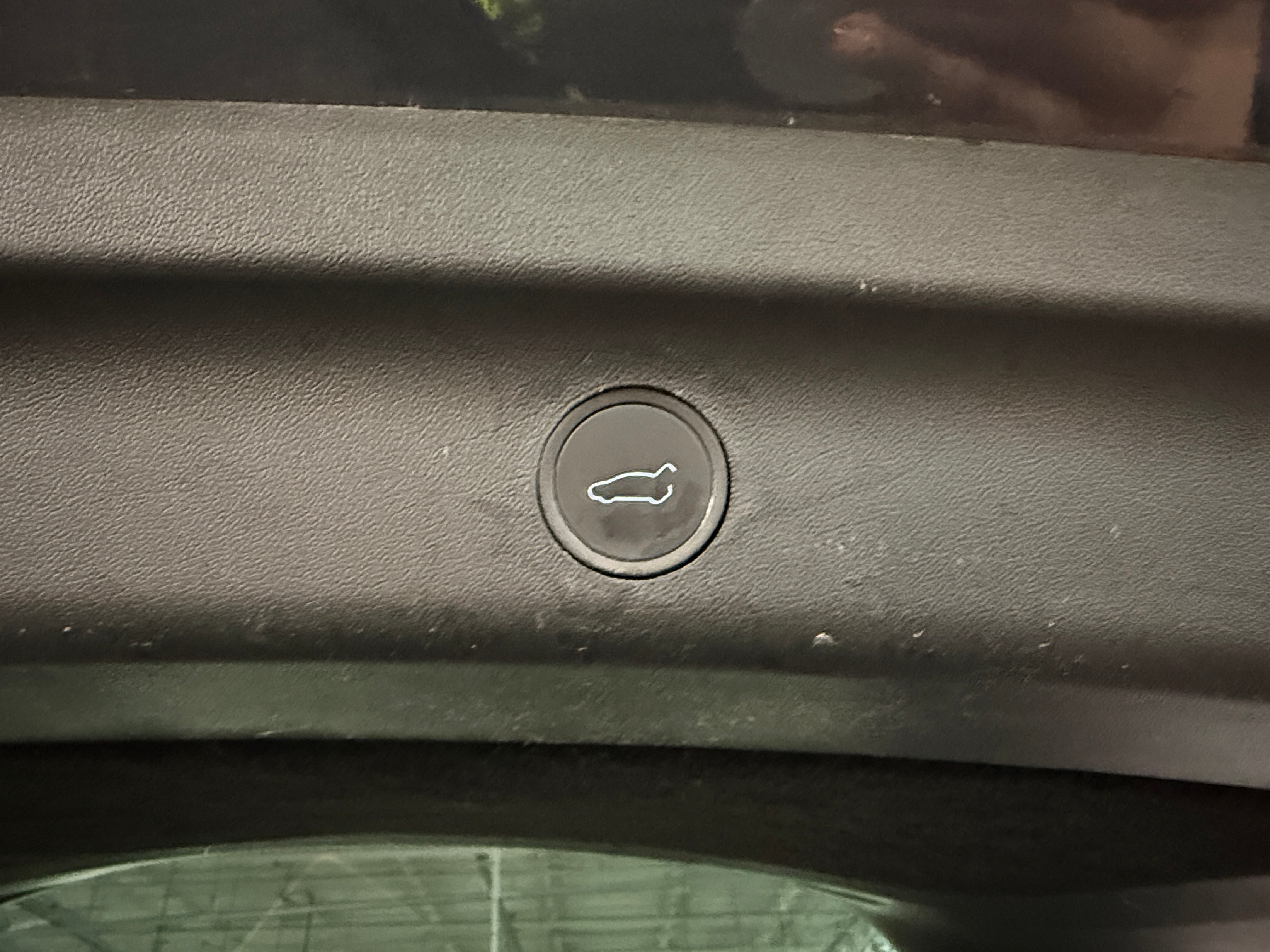 Used 2023 Tesla Model Y Long Range with VIN 7SAYGDEE1PA039976 for sale in Auburn, WA