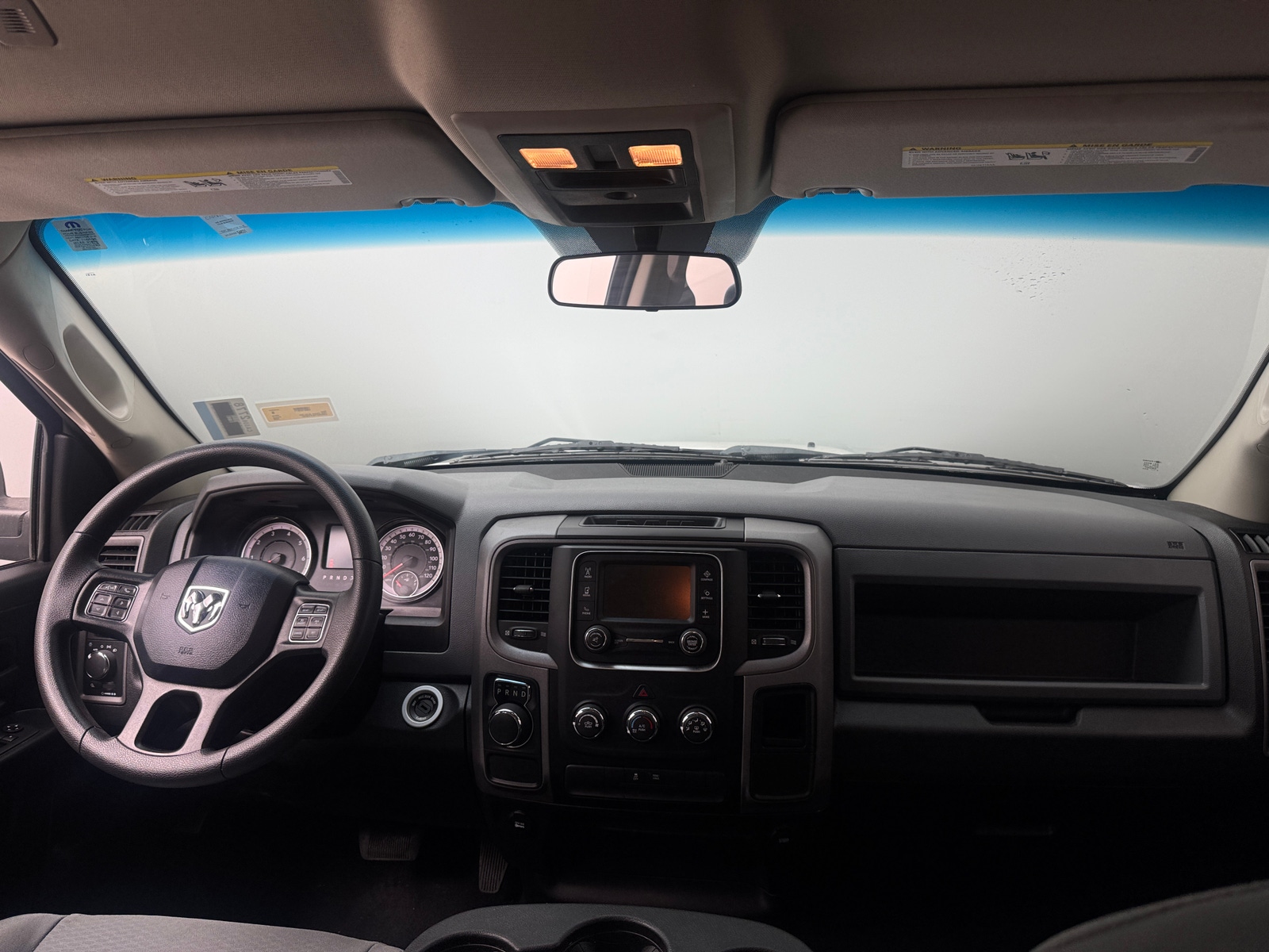 Thumbnail: 2020 RAM 1500 Classic - 3