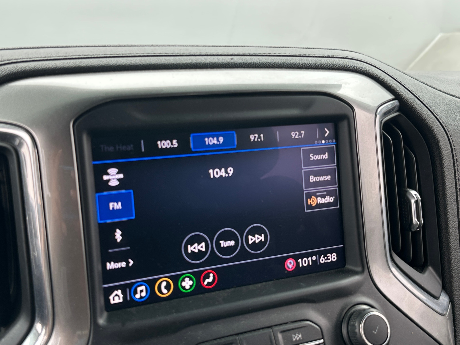 Thumbnail: 2019 Chevrolet Silverado 1500 - 4