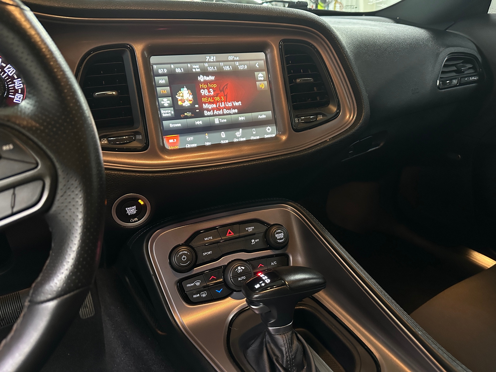 Thumbnail: 2023 Dodge Challenger - 4