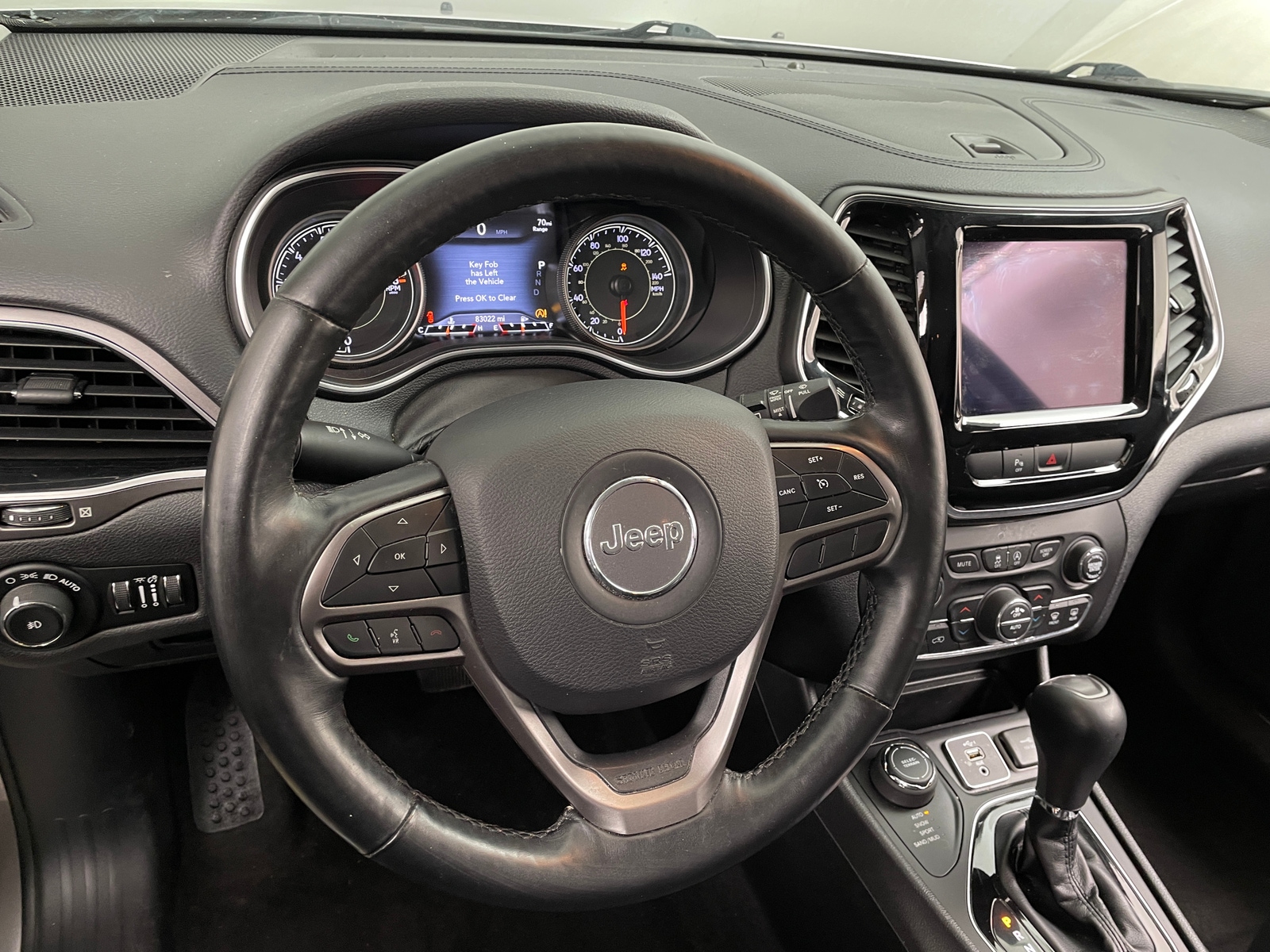 Thumbnail: 2019 Jeep Cherokee - 4