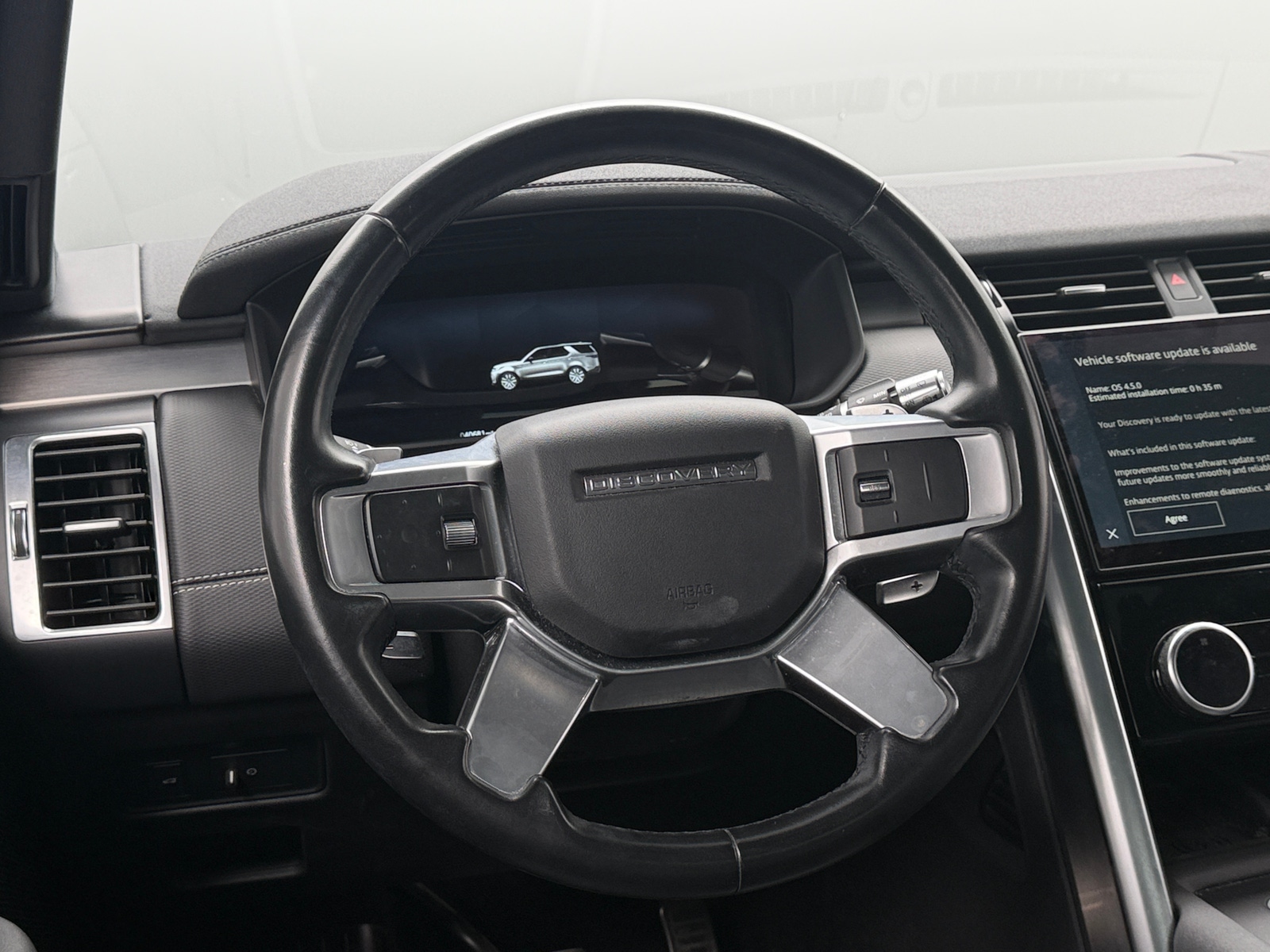 Thumbnail: 2022 Land Rover Discovery - 5