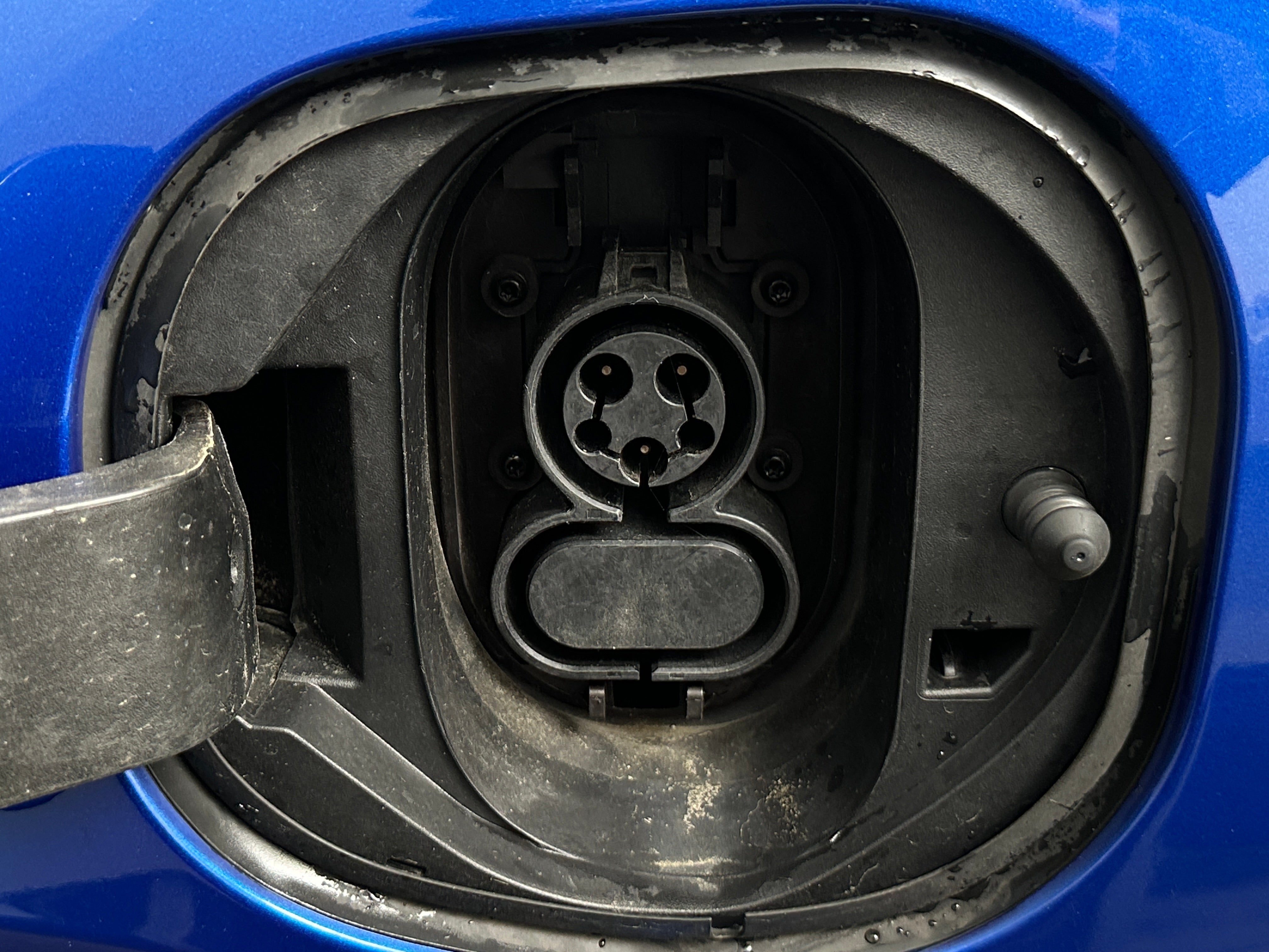 Used 2020 Chevrolet Bolt EV LT with VIN 1G1FW6S09L4142183 for sale in Auburn, WA