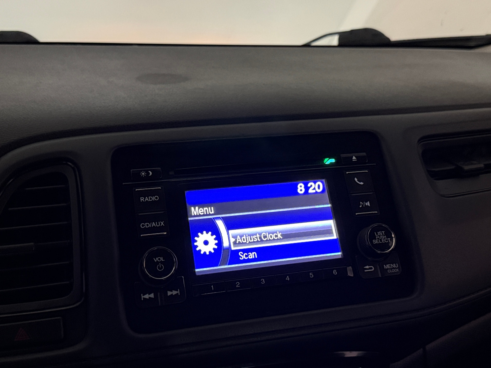 Thumbnail: 2016 Honda HR-V - 4