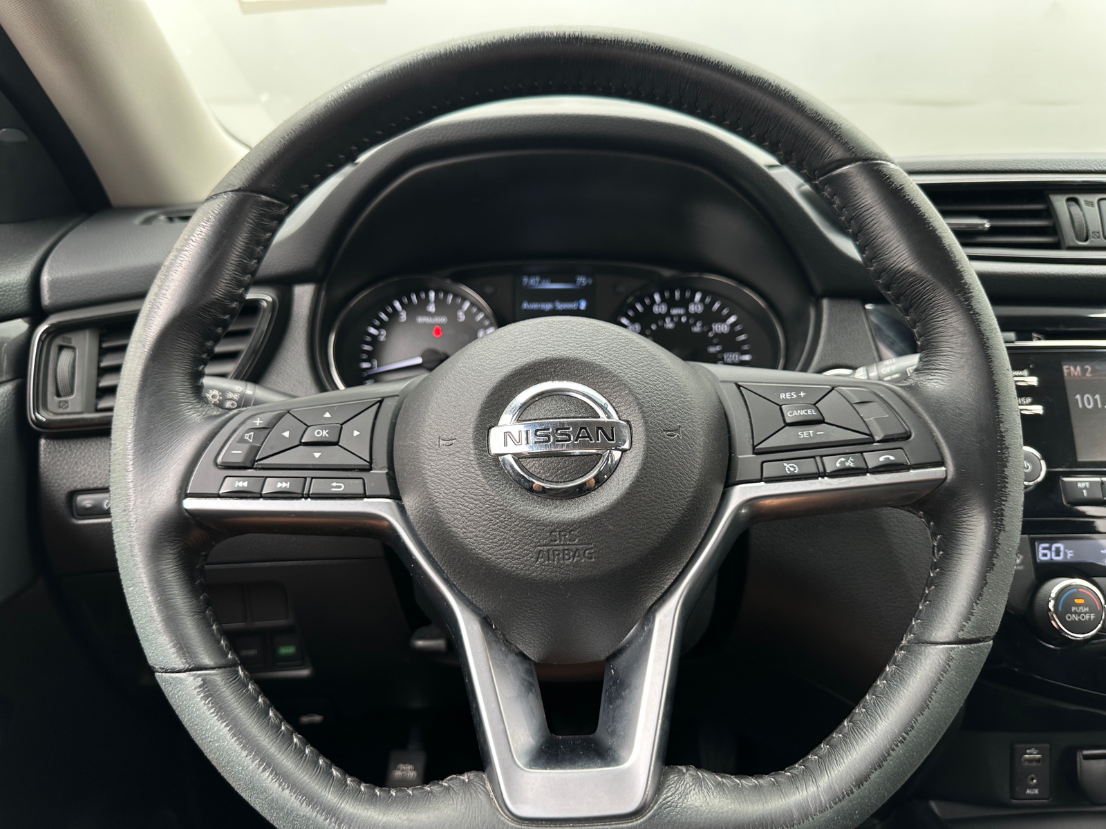 Thumbnail: 2017 Nissan Rogue - 5
