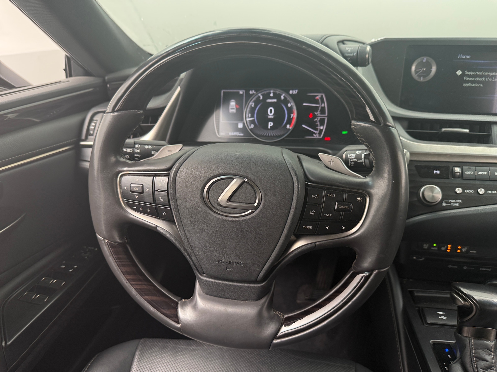 Thumbnail: 2021 Lexus ES - 4