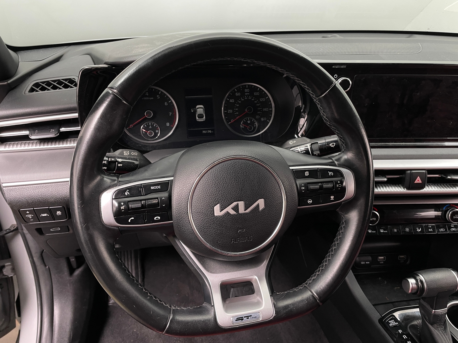 Thumbnail: 2023 Kia K5 - 4