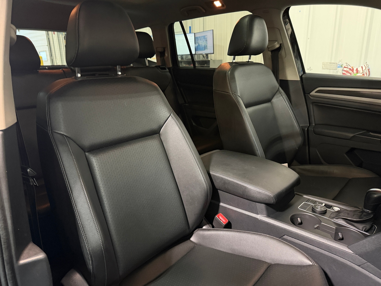 Thumbnail: 2019 Volkswagen Atlas - 2
