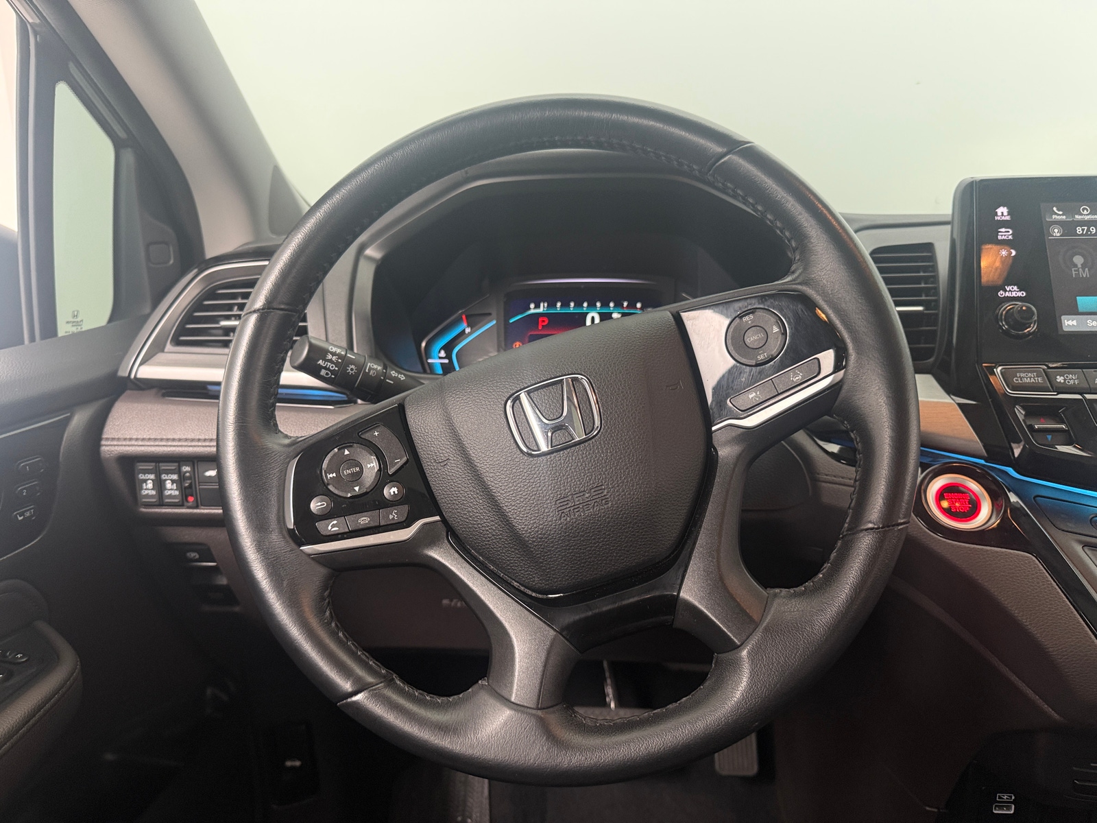 Thumbnail: 2023 Honda Odyssey - 4