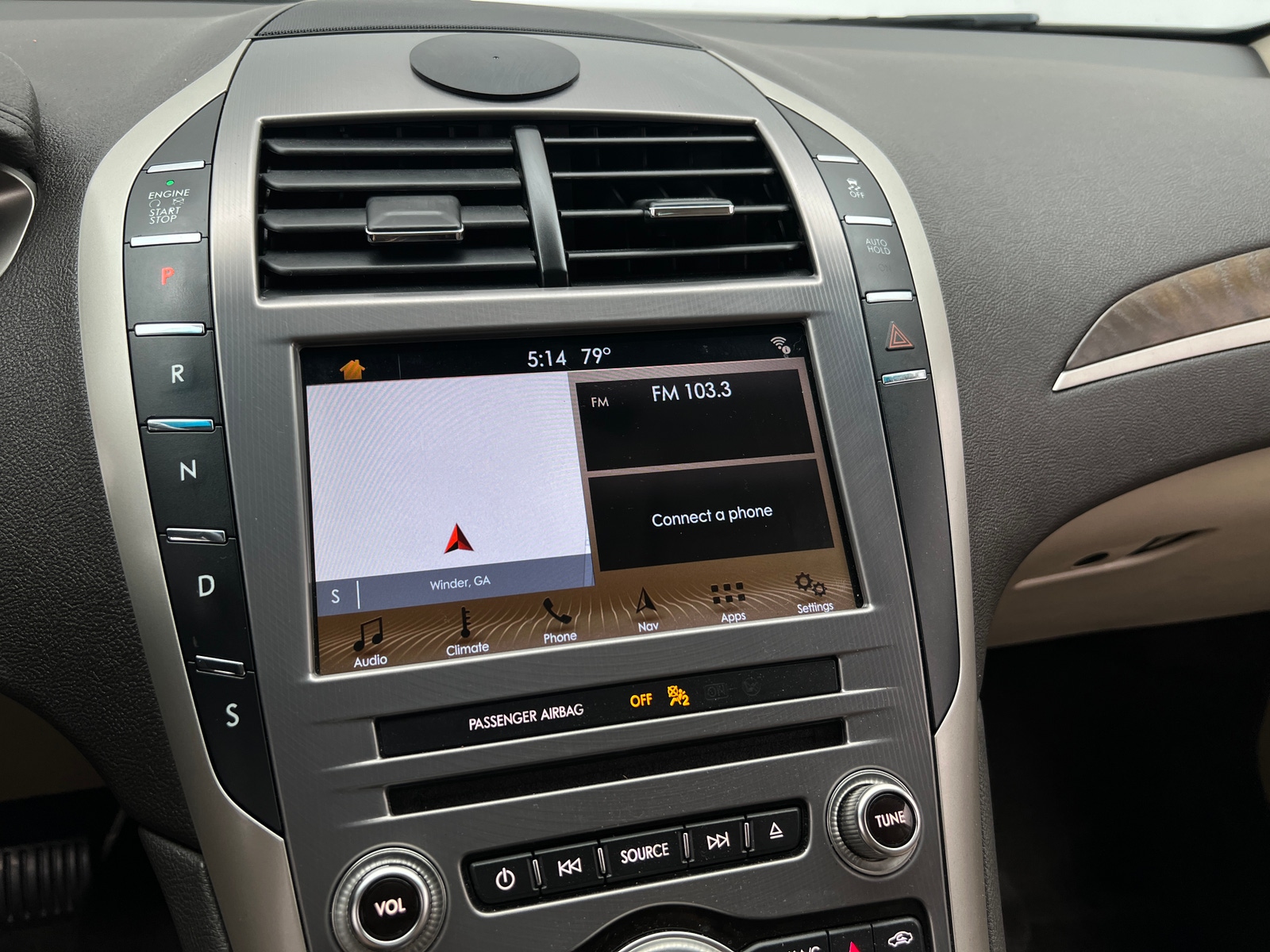 Thumbnail: 2017 Lincoln MKZ - 3