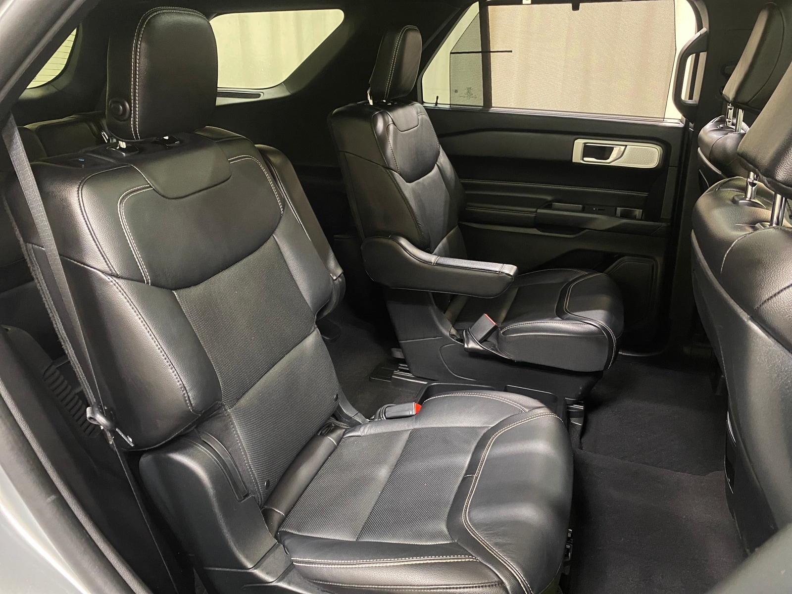 Thumbnail: 2020 Ford Explorer - 5