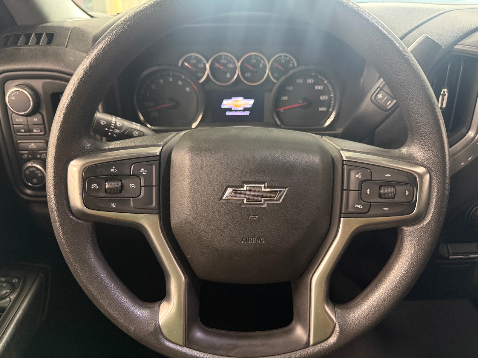 Thumbnail: 2021 Chevrolet Silverado 1500 - 5