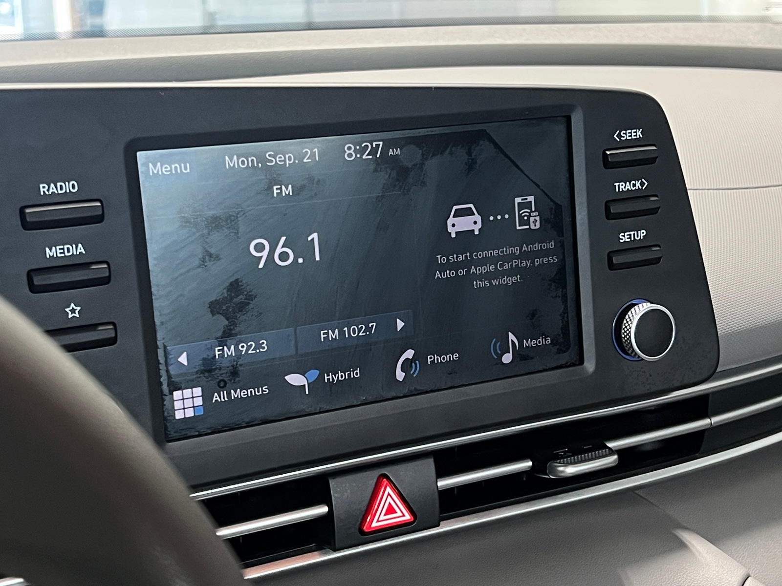 Thumbnail: 2025 Hyundai Elantra - 4