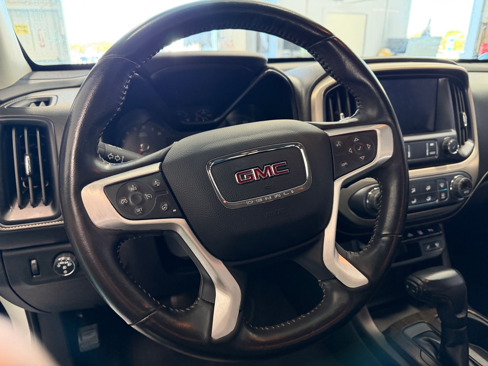 Thumbnail: 2020 GMC Canyon - 4