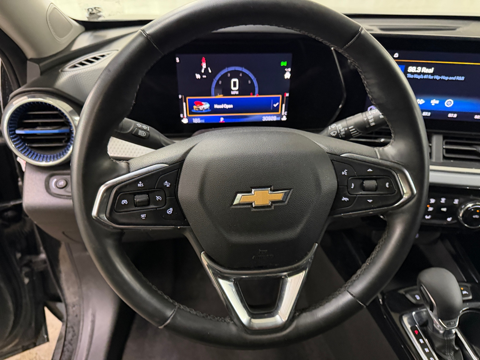 Thumbnail: 2025 Chevrolet Trax - 4