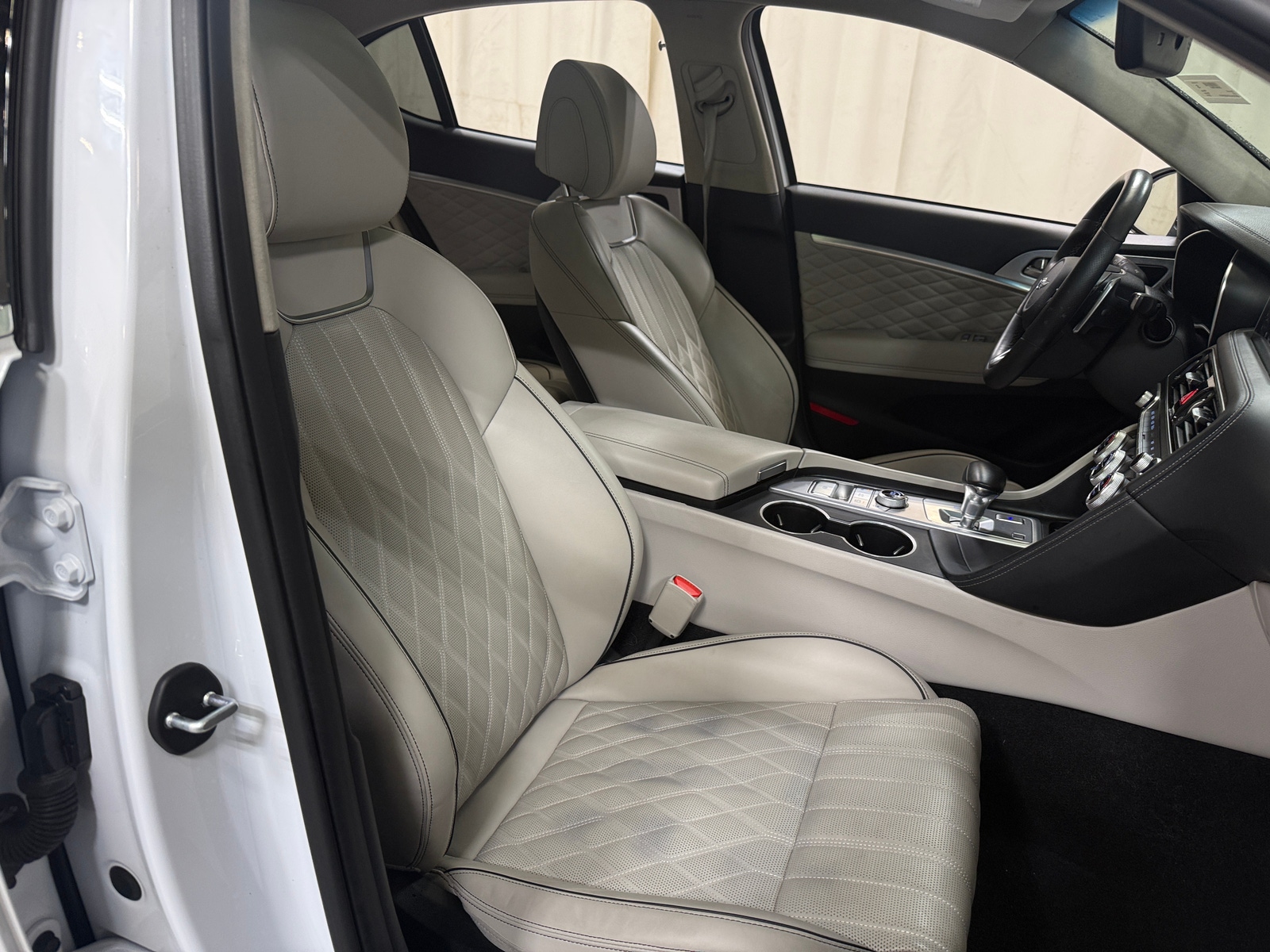 Thumbnail: 2019 Genesis G70 - 2