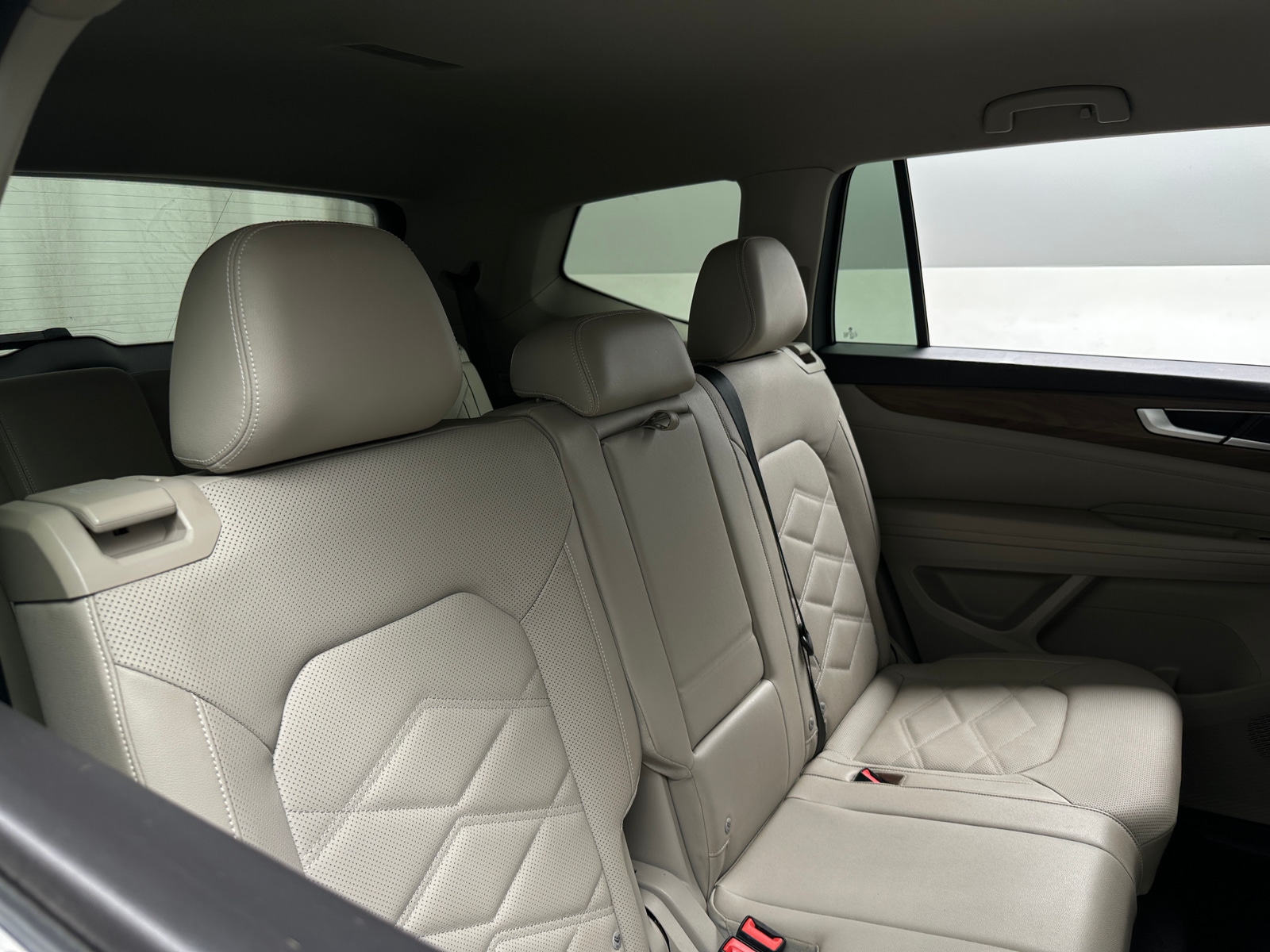 Thumbnail: 2024 Volkswagen Atlas - 6