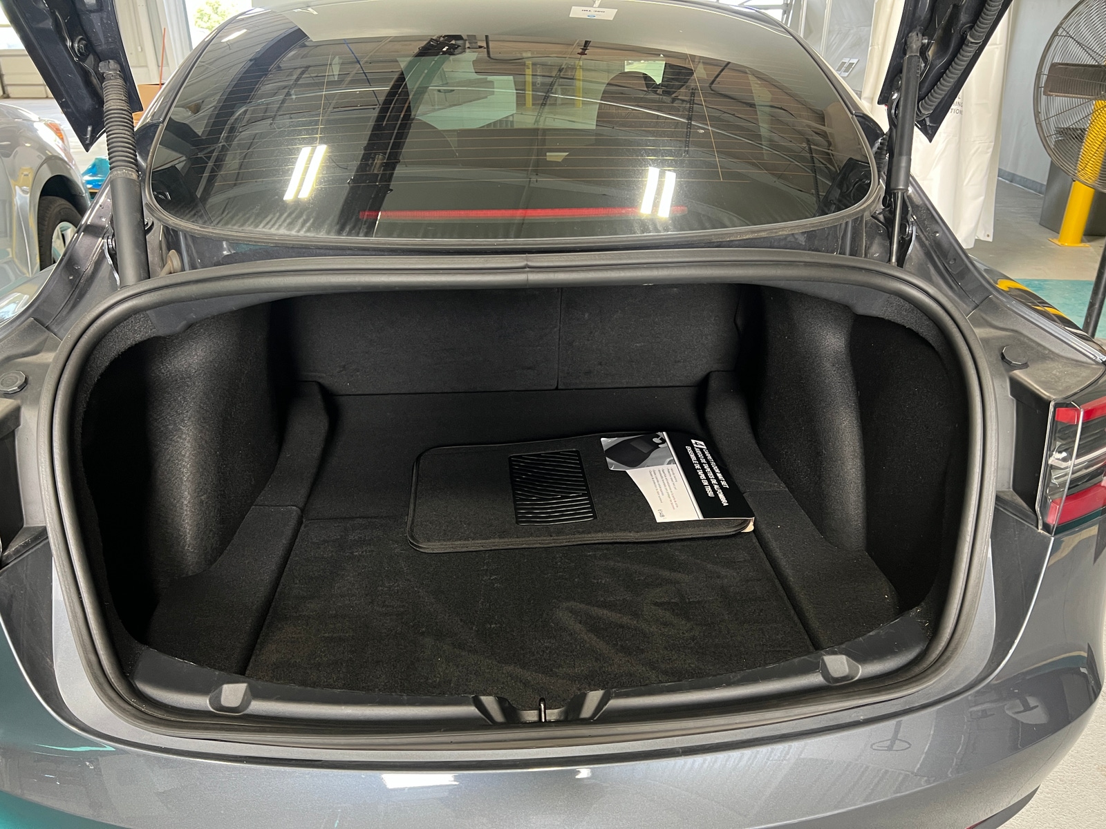 Thumbnail: 2023 Tesla Model 3 - 6