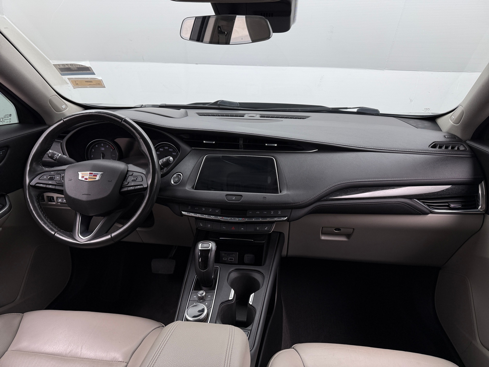 Thumbnail: 2019 Cadillac XT4 - 2