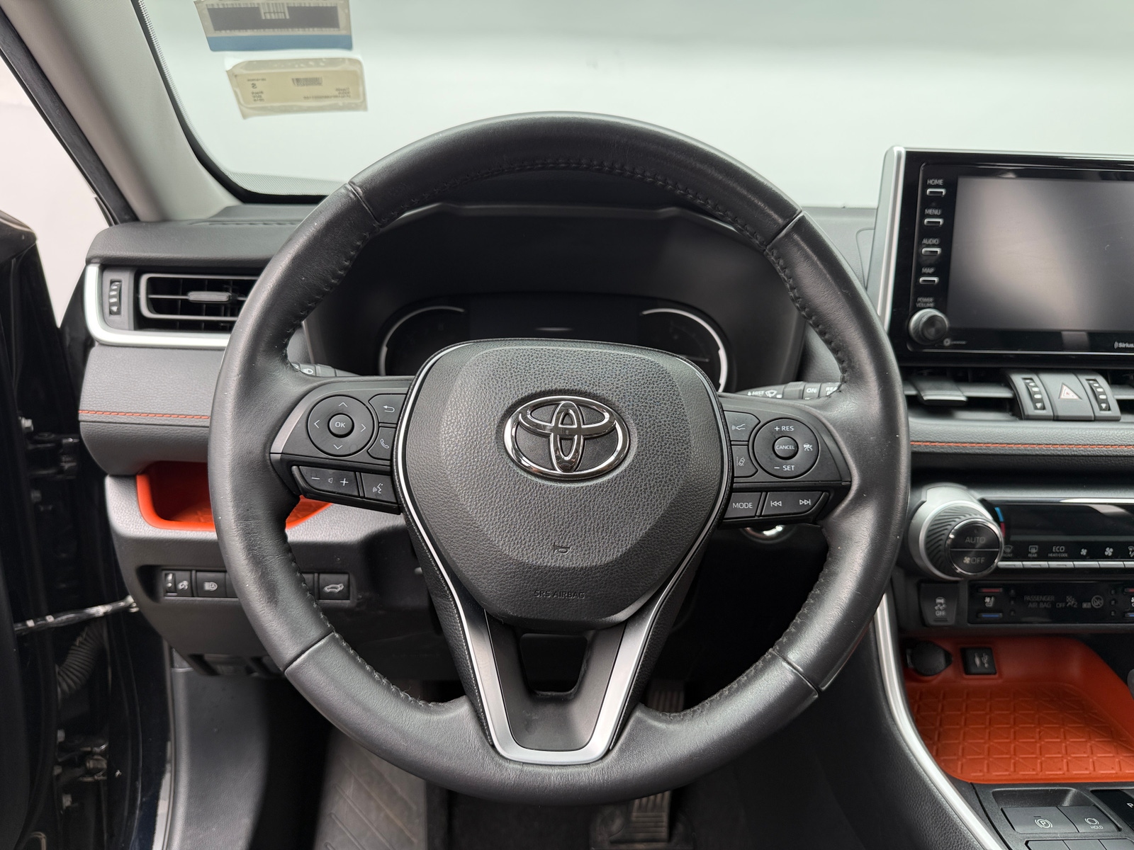 Thumbnail: 2019 Toyota RAV4 - 4
