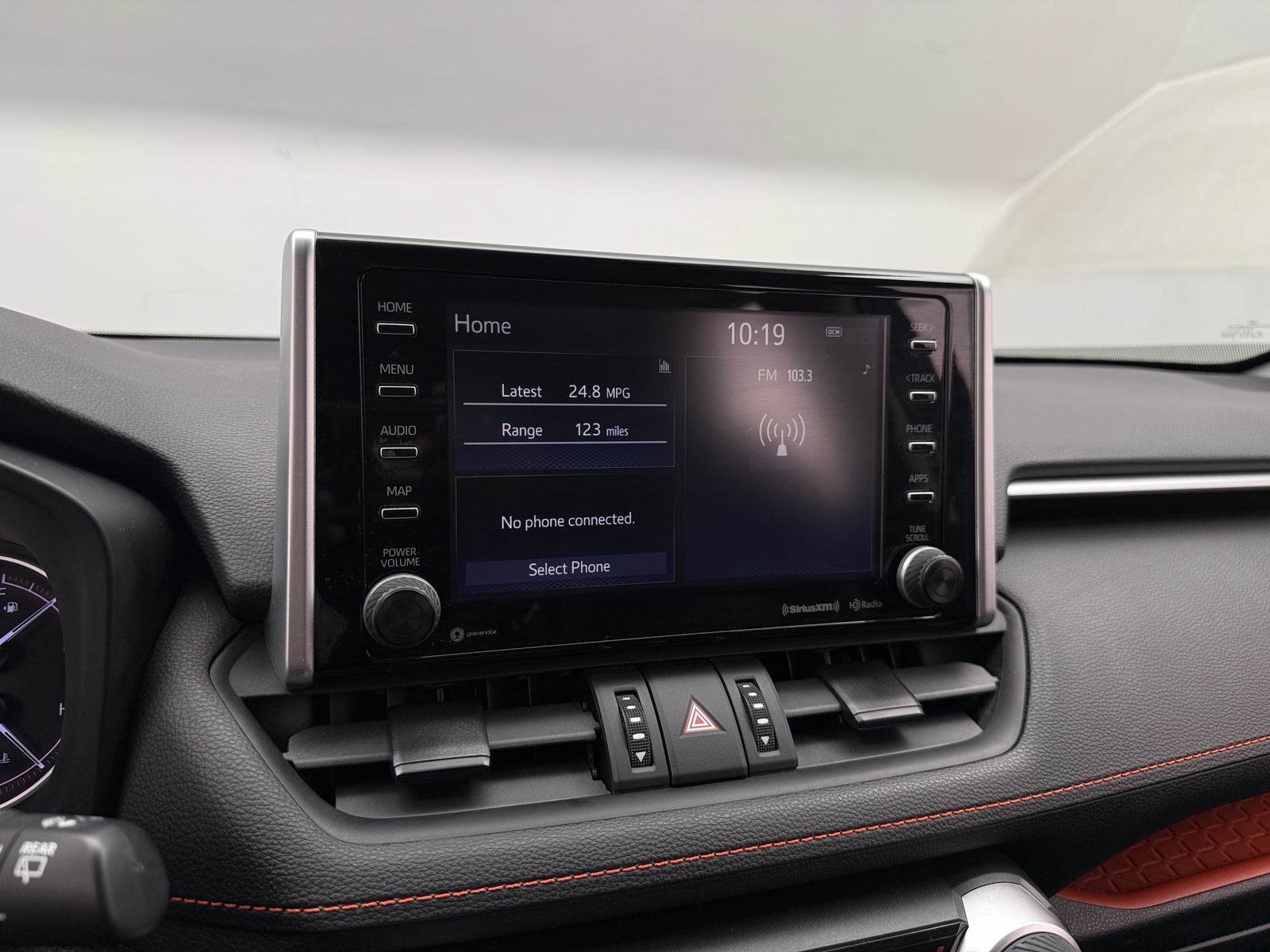 Thumbnail: 2019 Toyota RAV4 - 3