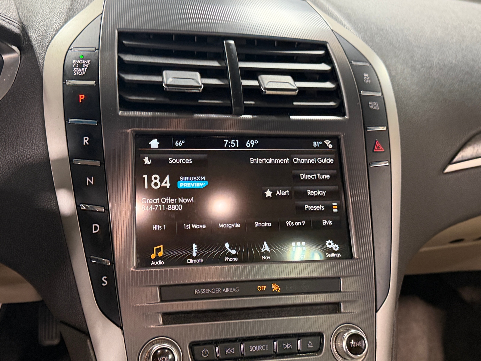 Thumbnail: 2017 Lincoln MKZ - 3