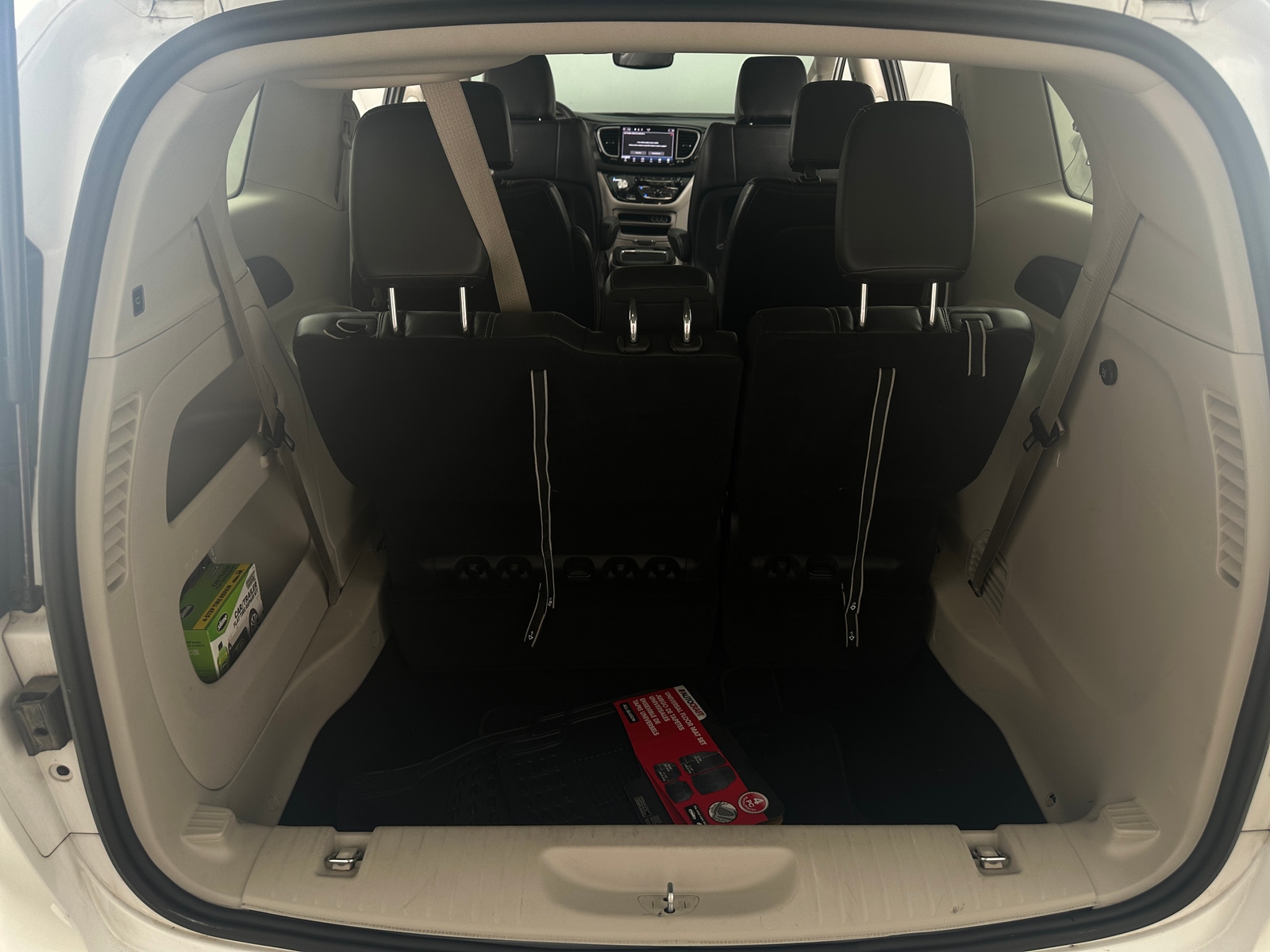 Thumbnail: 2024 Chrysler Pacifica - 6
