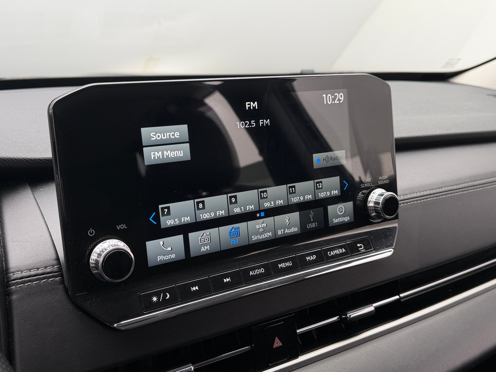 Thumbnail: 2024 Mitsubishi Outlander - 3