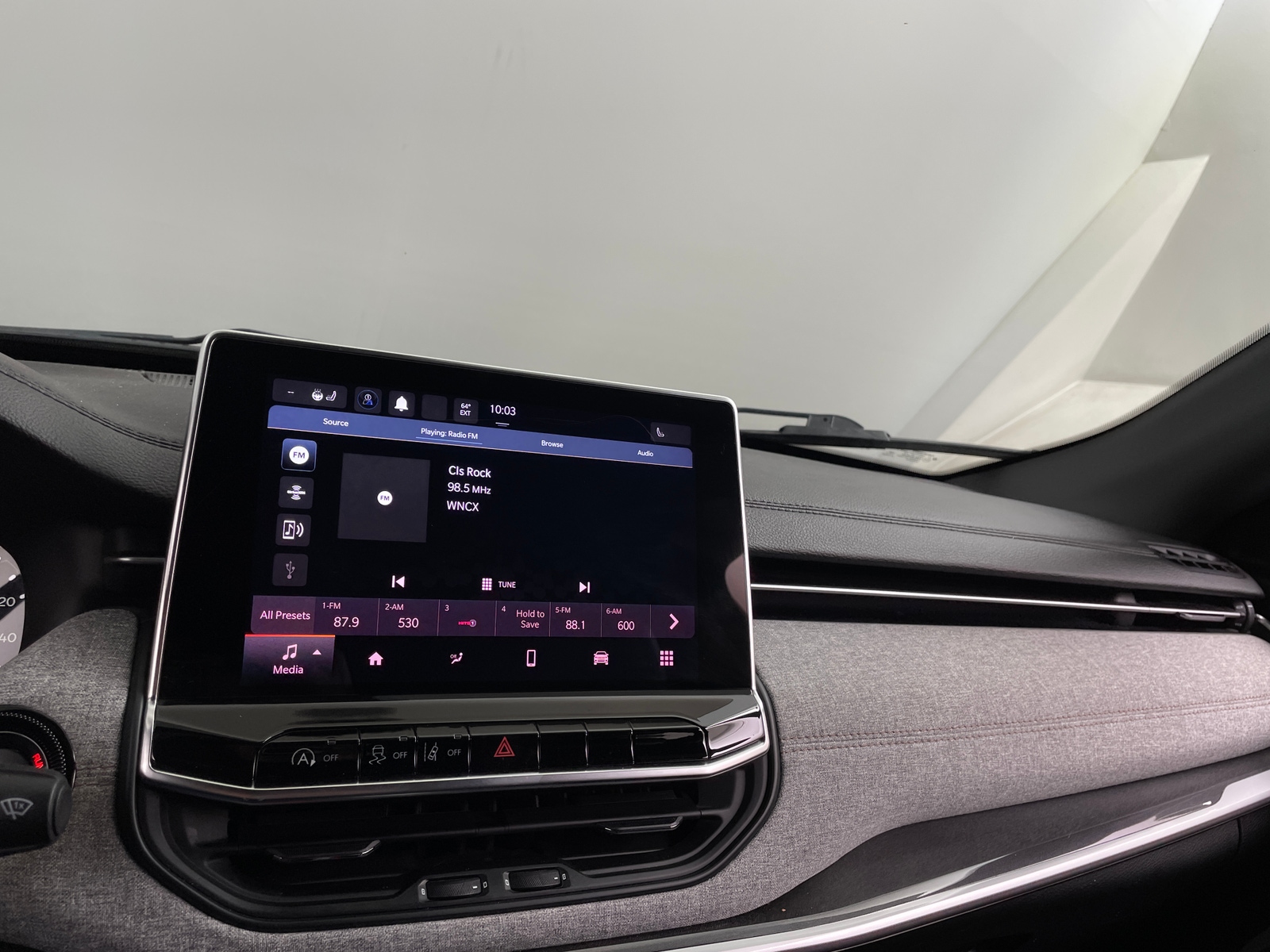 Thumbnail: 2023 Jeep Compass - 3