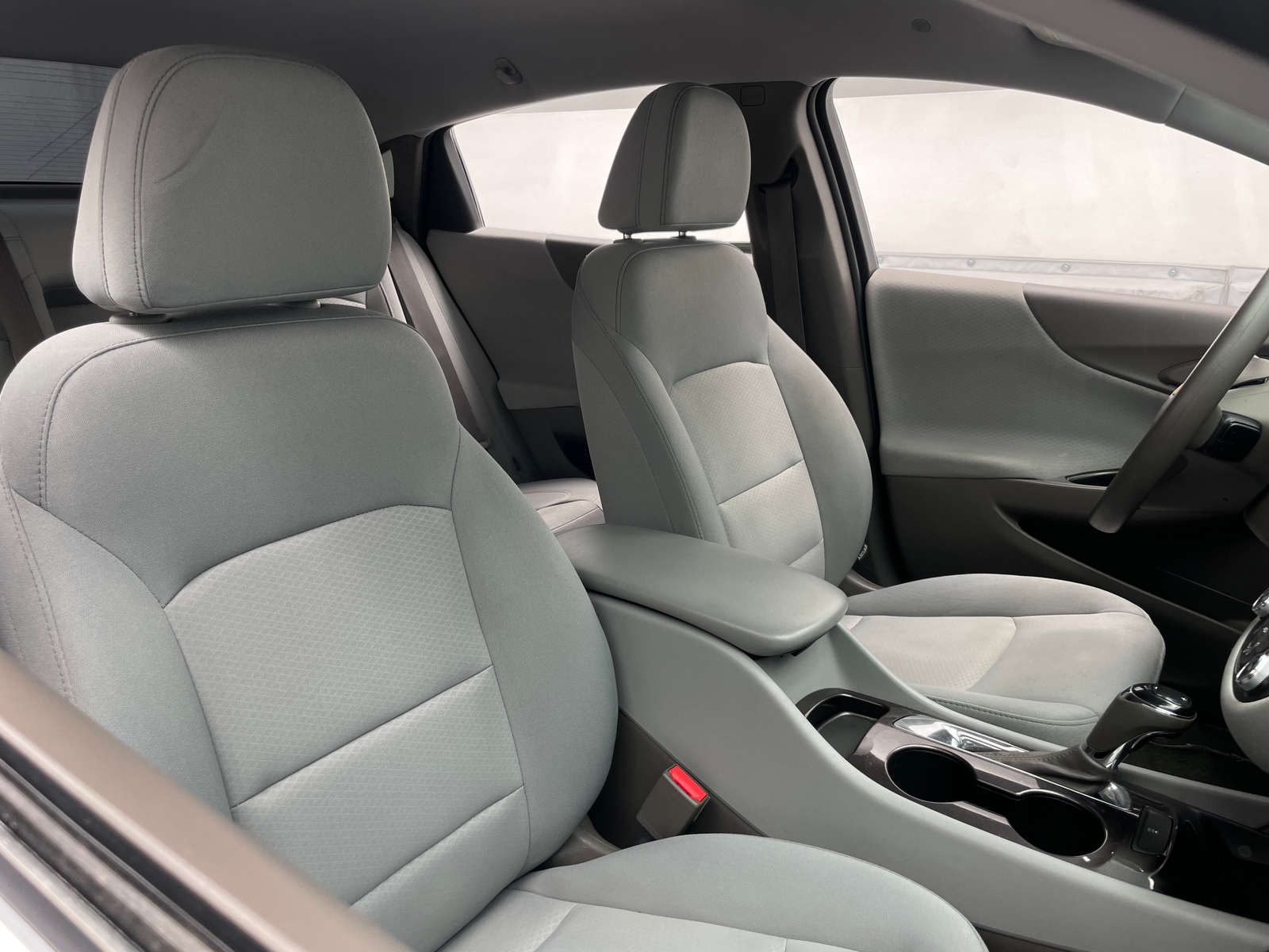 Thumbnail: 2017 Chevrolet Malibu - 2