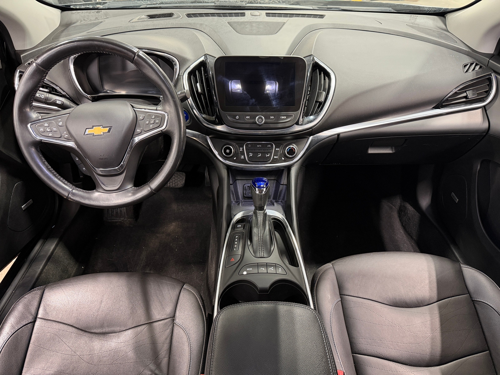 Thumbnail: 2019 Chevrolet Volt - 2