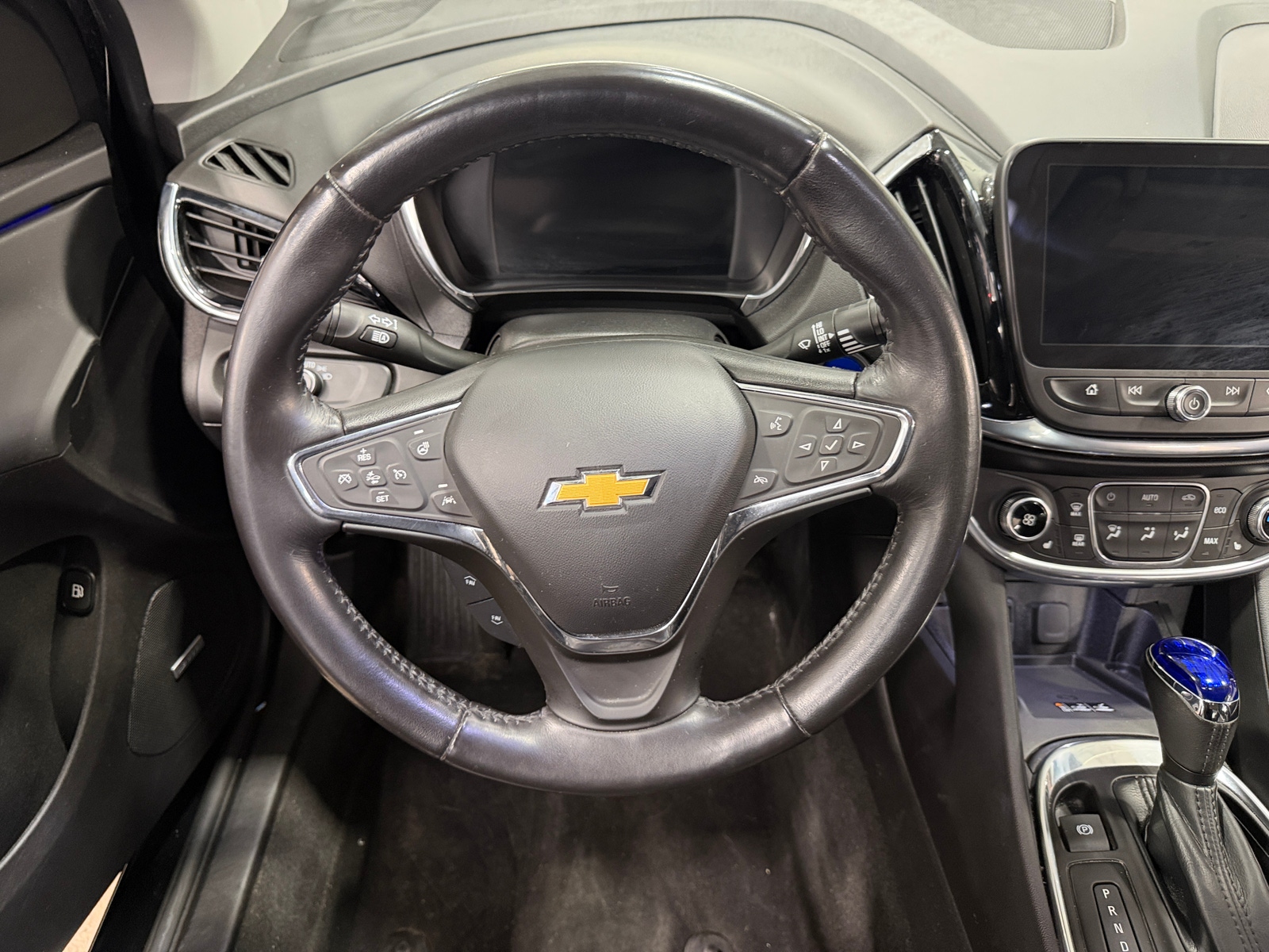 Thumbnail: 2019 Chevrolet Volt - 4