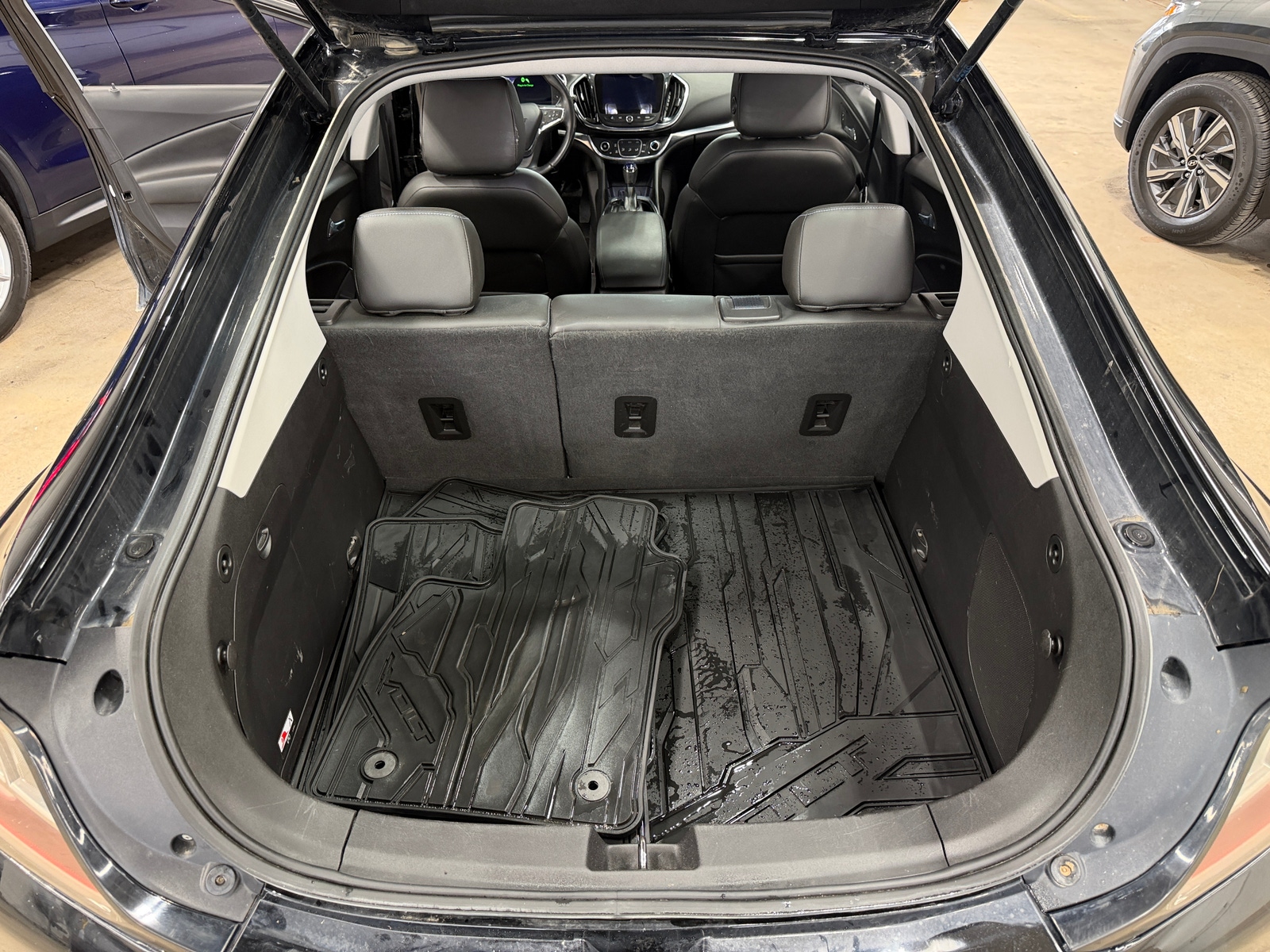 Thumbnail: 2019 Chevrolet Volt - 6