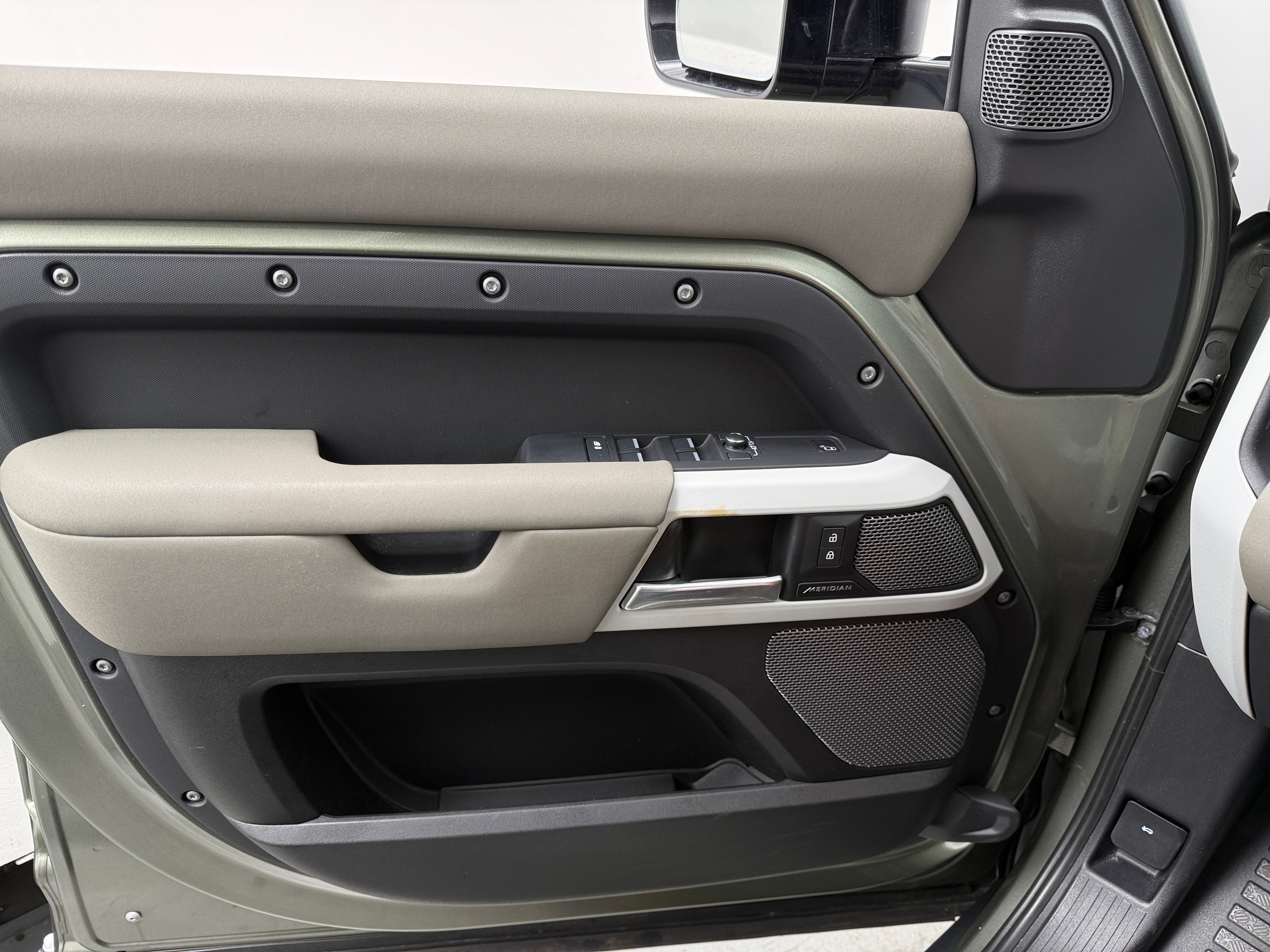 2022 Land Rover Defender