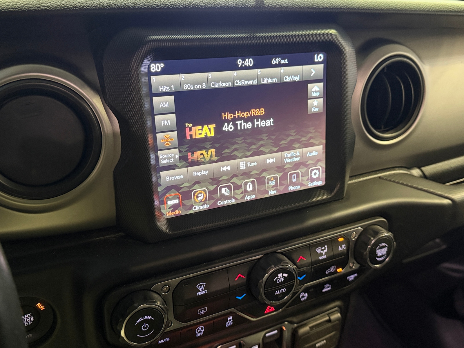 Thumbnail: 2021 Jeep Gladiator - 4