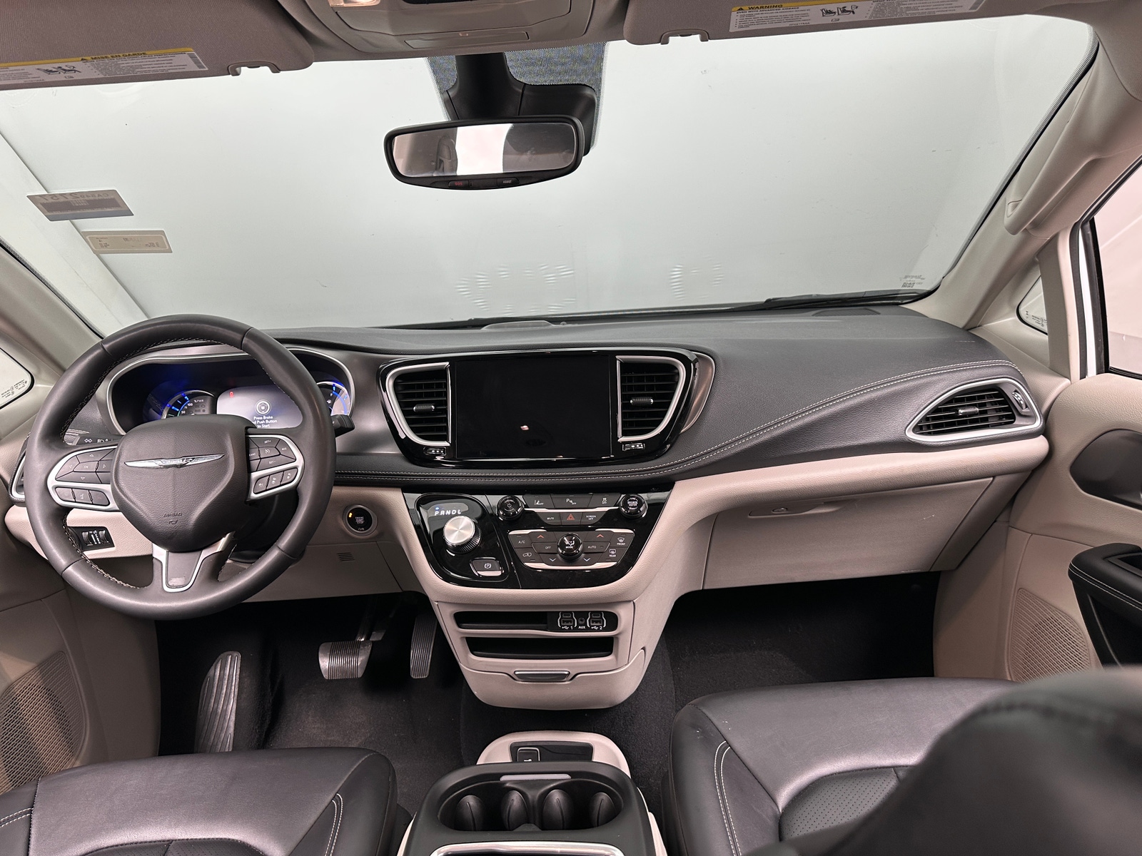 Thumbnail: 2024 Chrysler Pacifica - 2