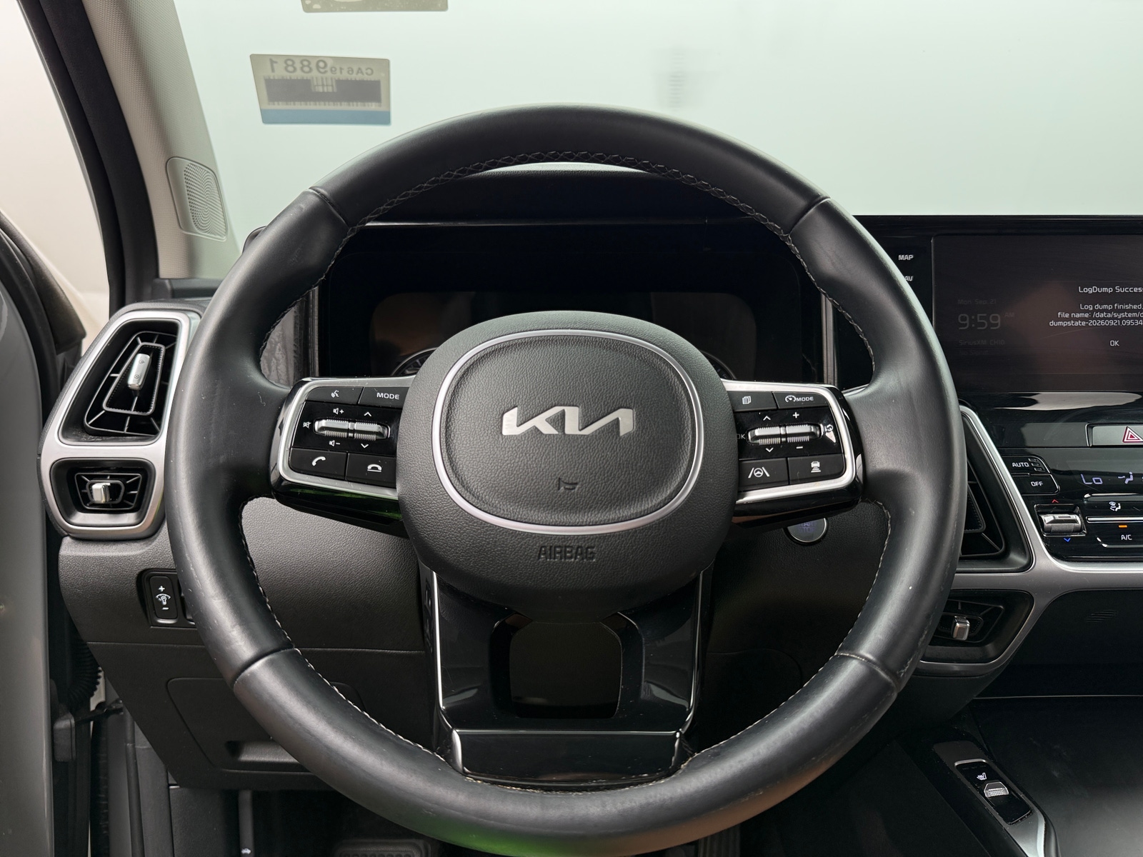 Thumbnail: 2023 Kia Sorento - 4