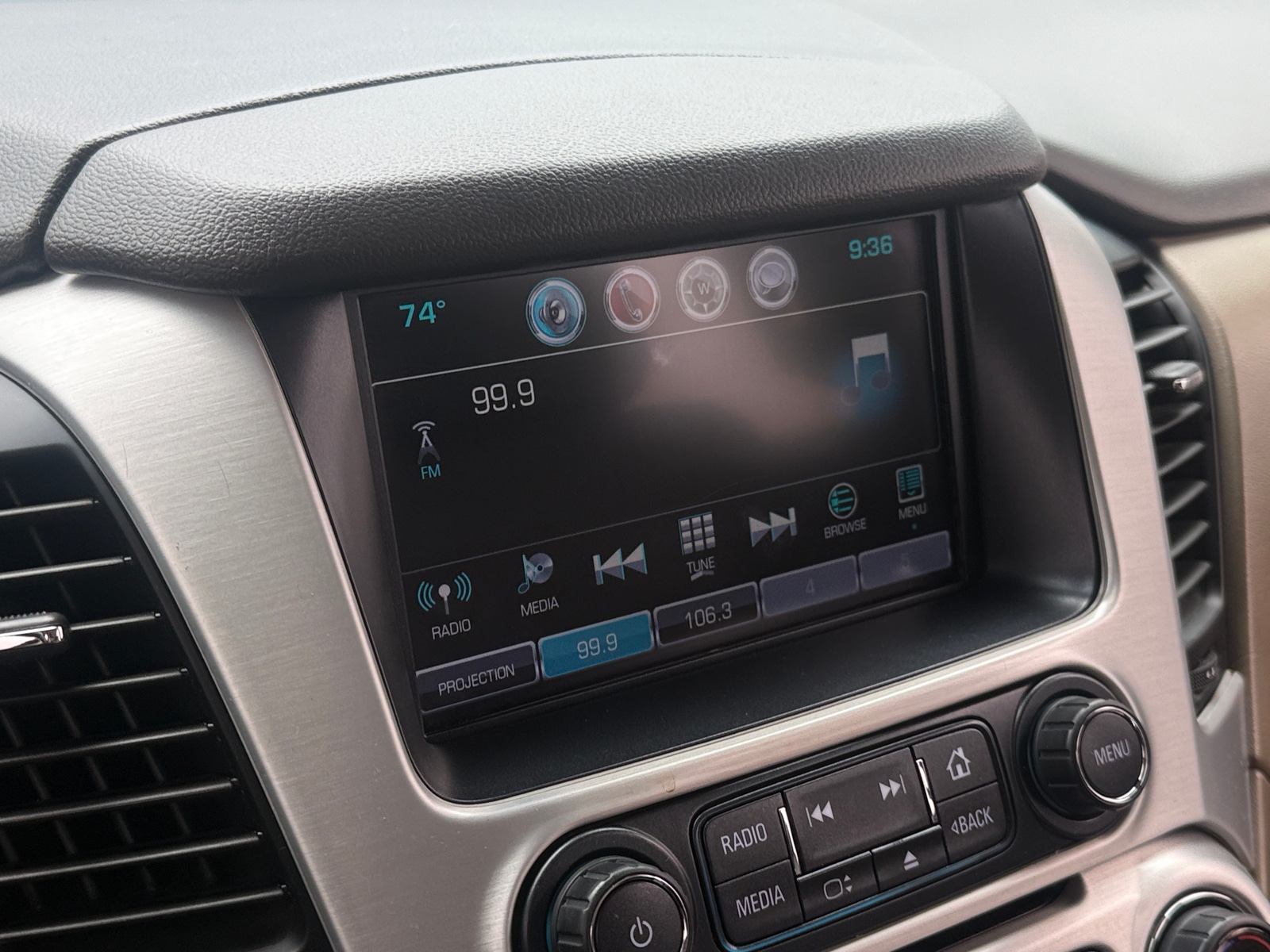 Thumbnail: 2019 GMC Yukon - 3