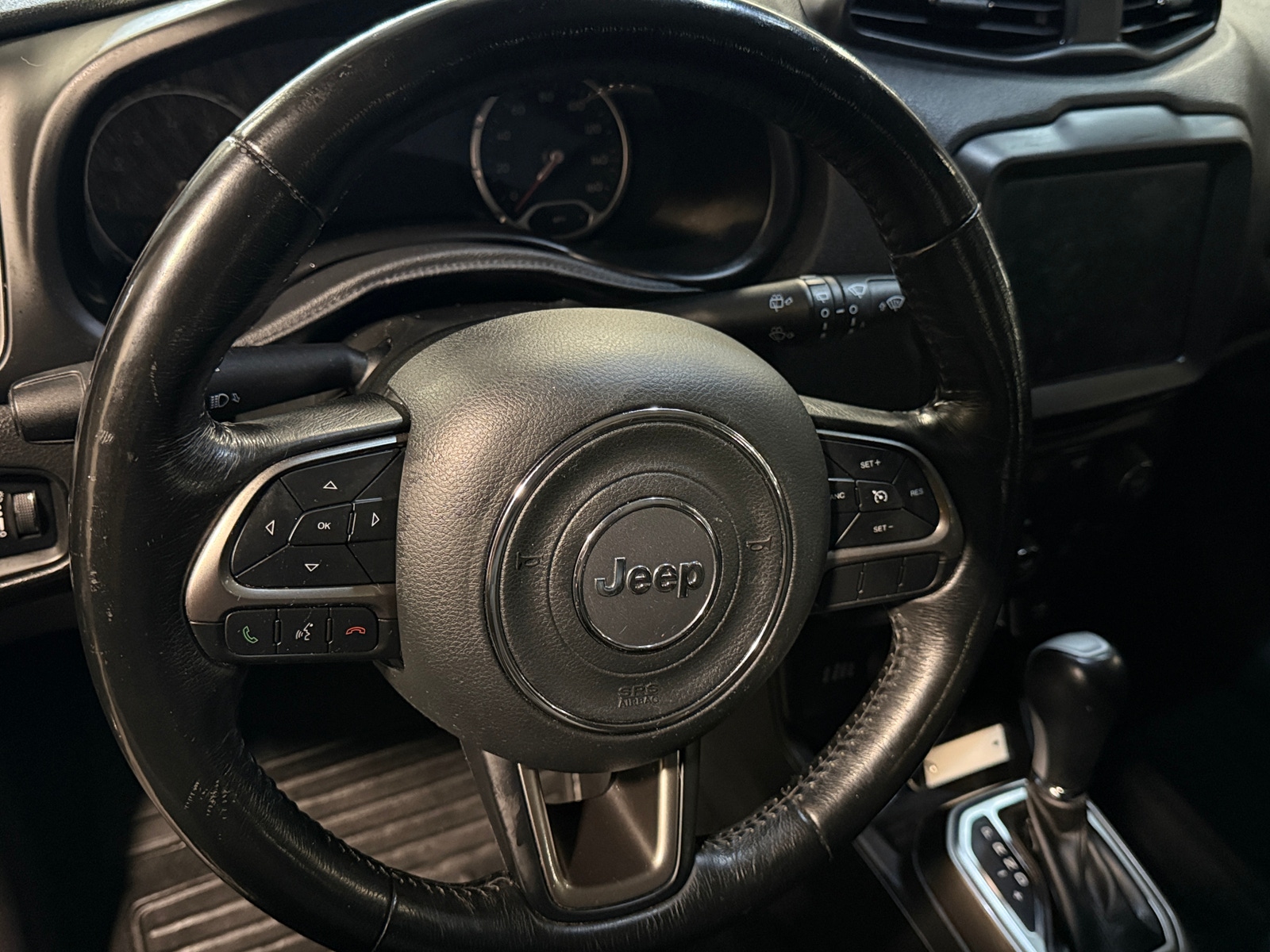 Thumbnail: 2018 Jeep Renegade - 4