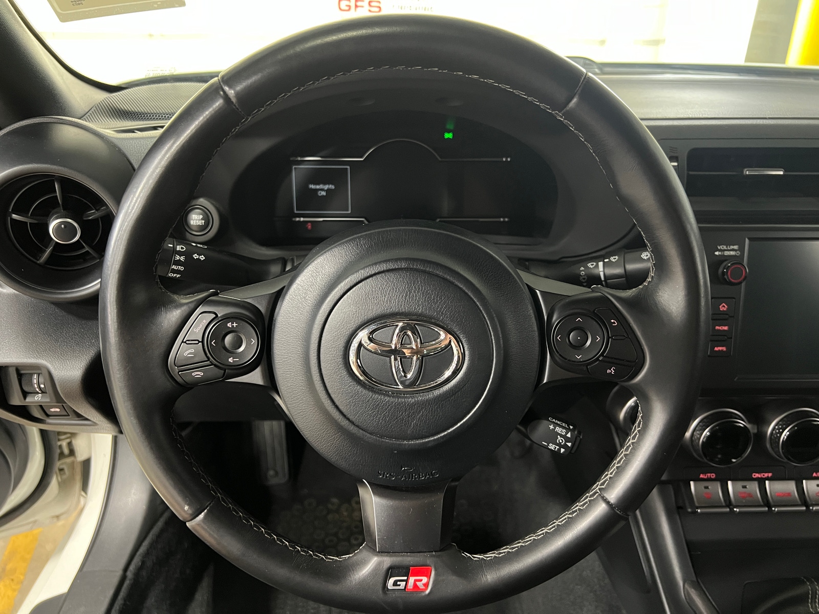 Thumbnail: 2023 Toyota GR86 - 4