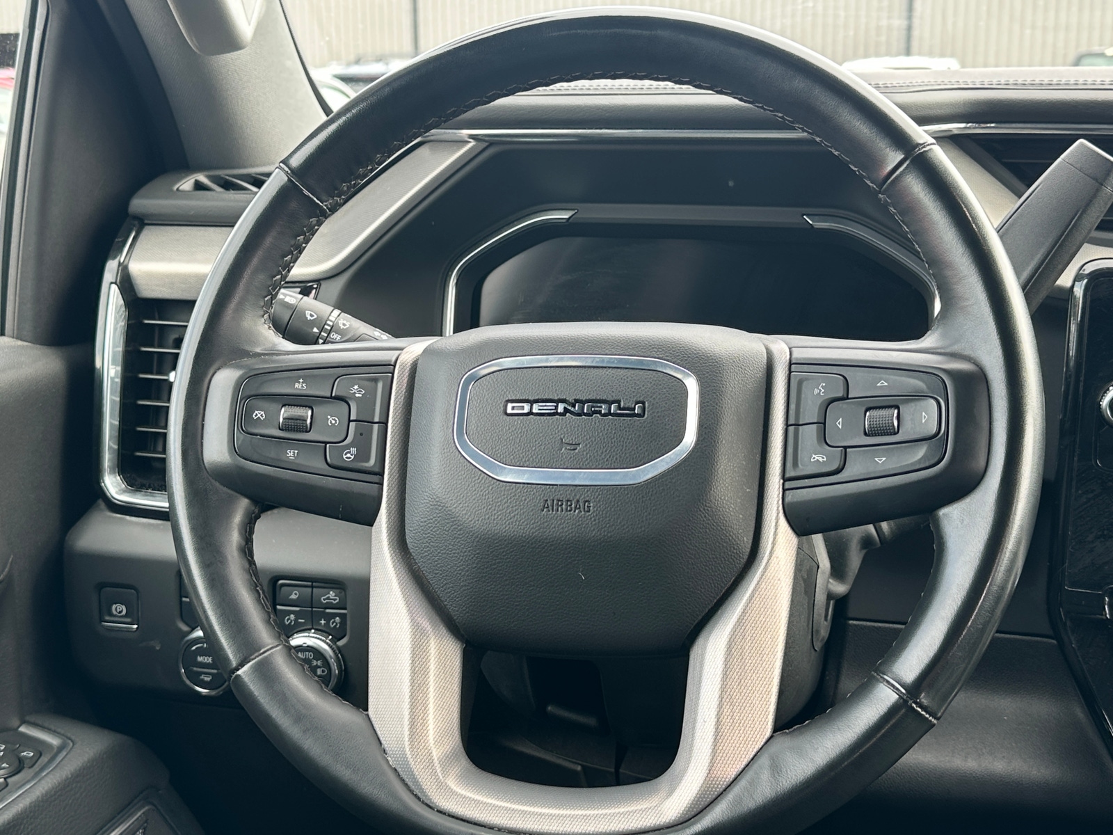 Thumbnail: 2025 GMC Sierra 2500 - 4