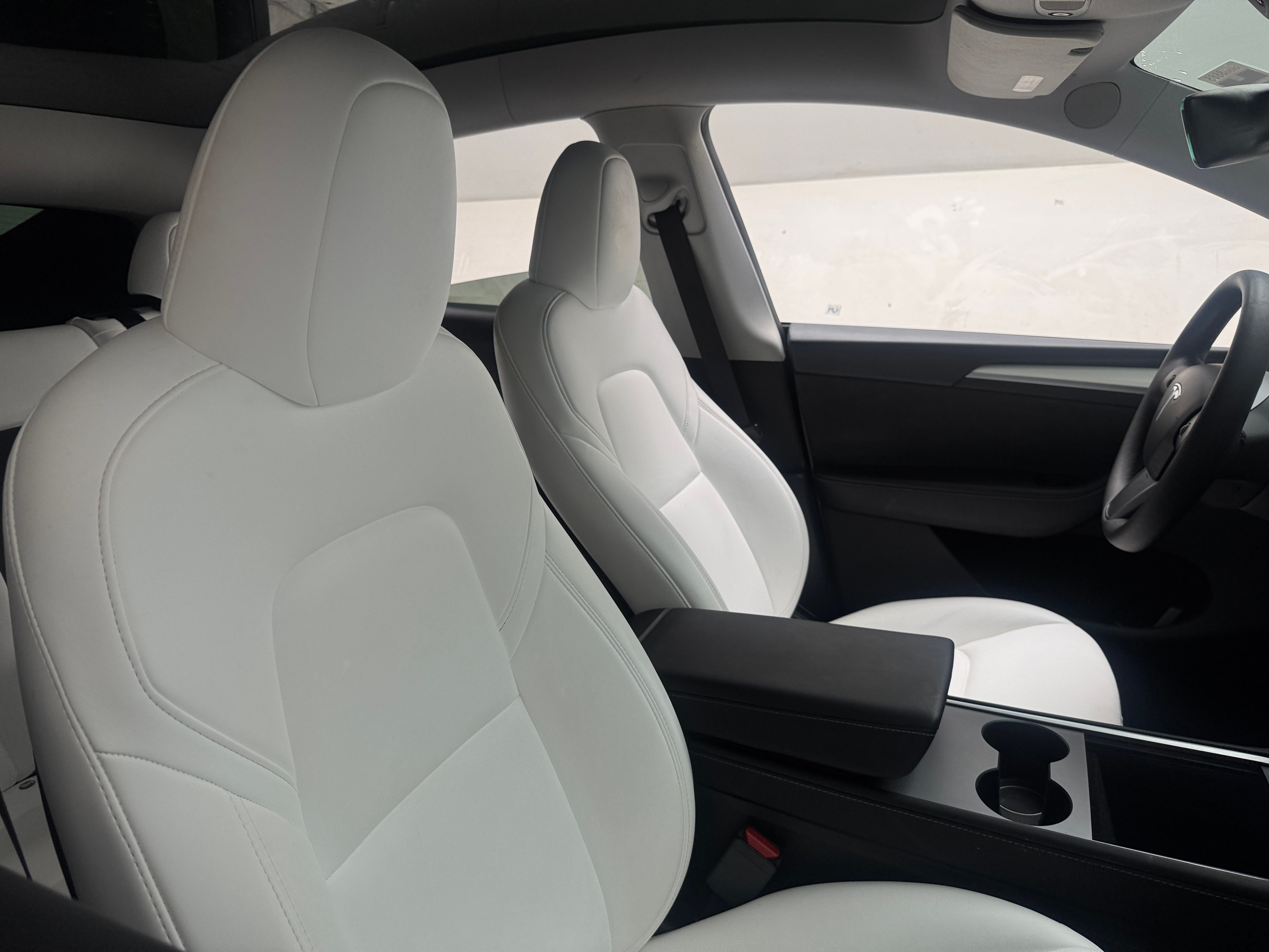 Used 2024 Tesla Model Y Long Range with VIN 7SAYGDEE9RA231391 for sale in Auburn, WA