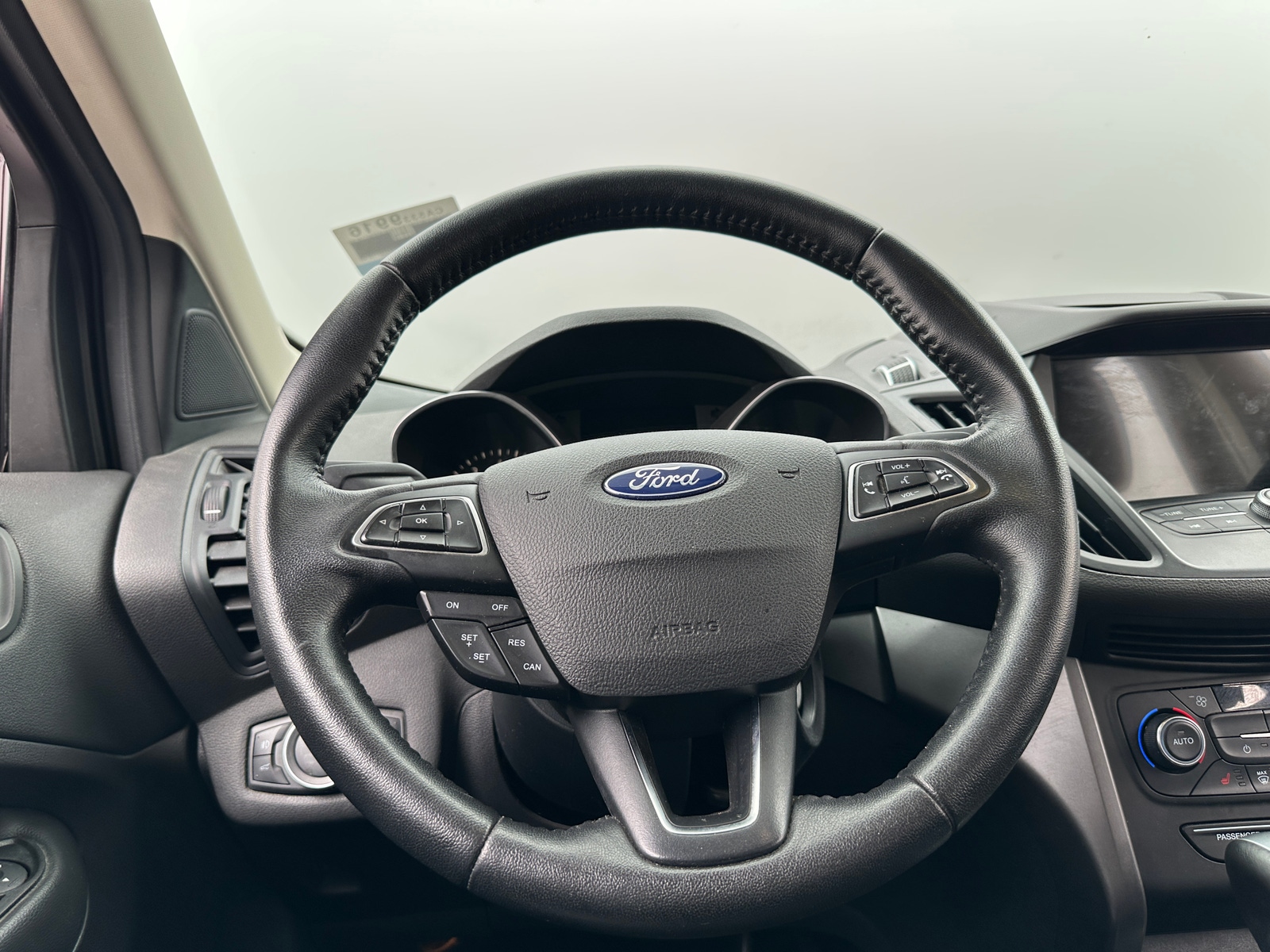 Thumbnail: 2017 Ford Escape - 5