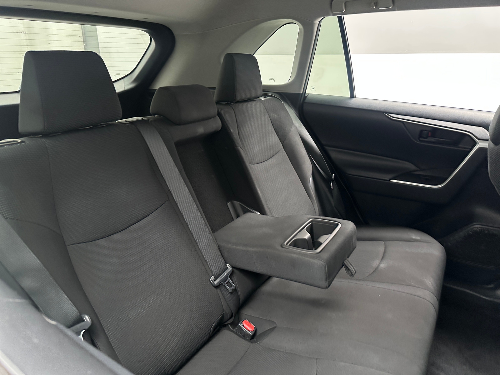 Thumbnail: 2019 Toyota RAV4 - 6
