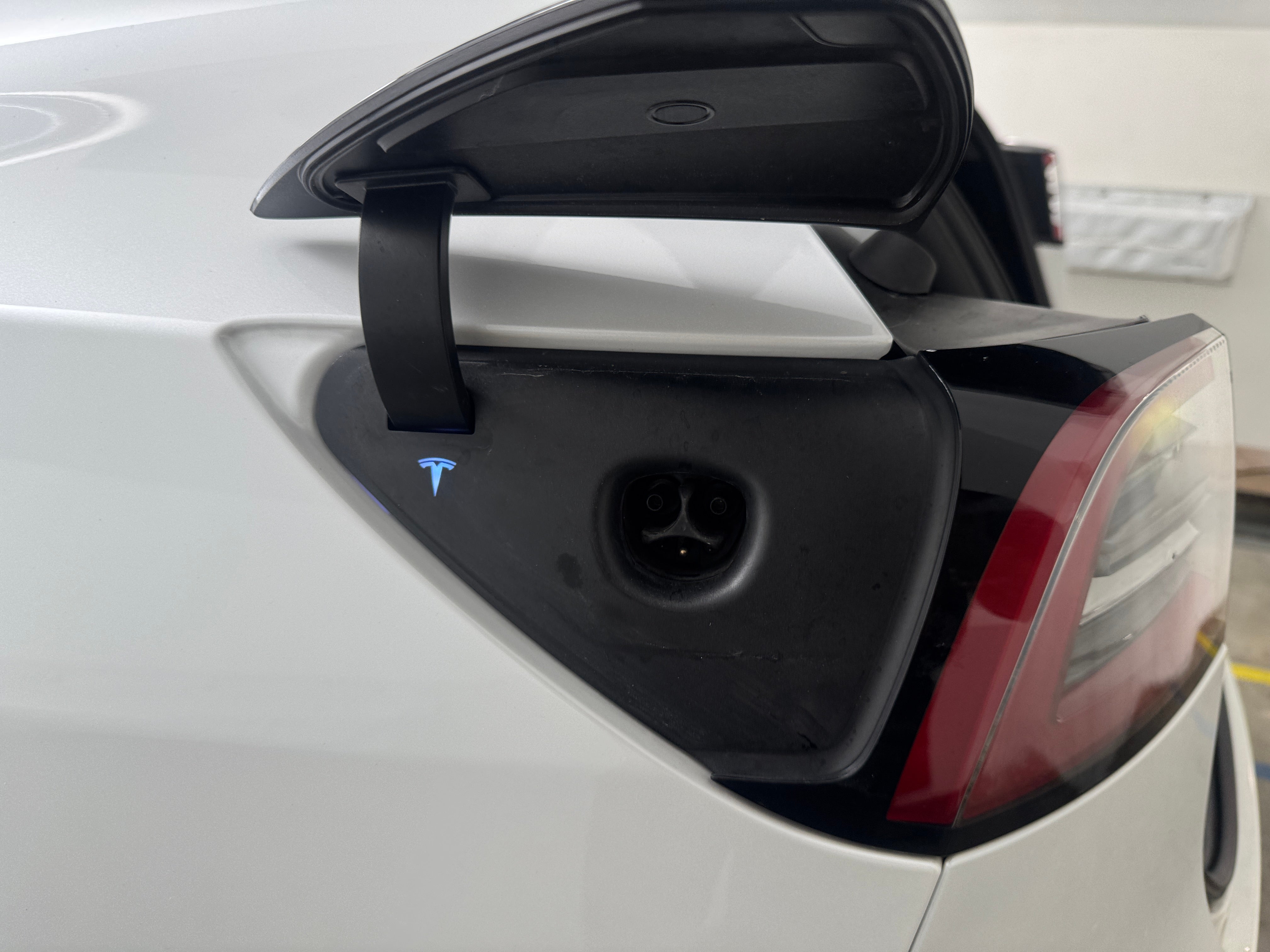Used 2023 Tesla Model Y Long Range with VIN 7SAYGDEE9PA067220 for sale in Auburn, WA
