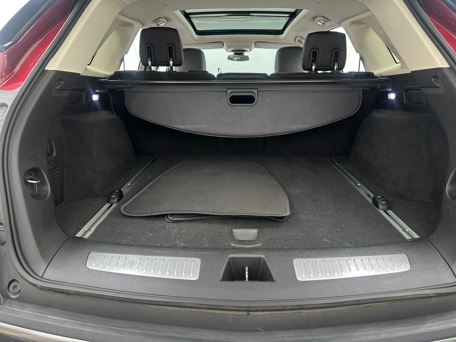 Thumbnail: 2017 Cadillac XT5 - 6