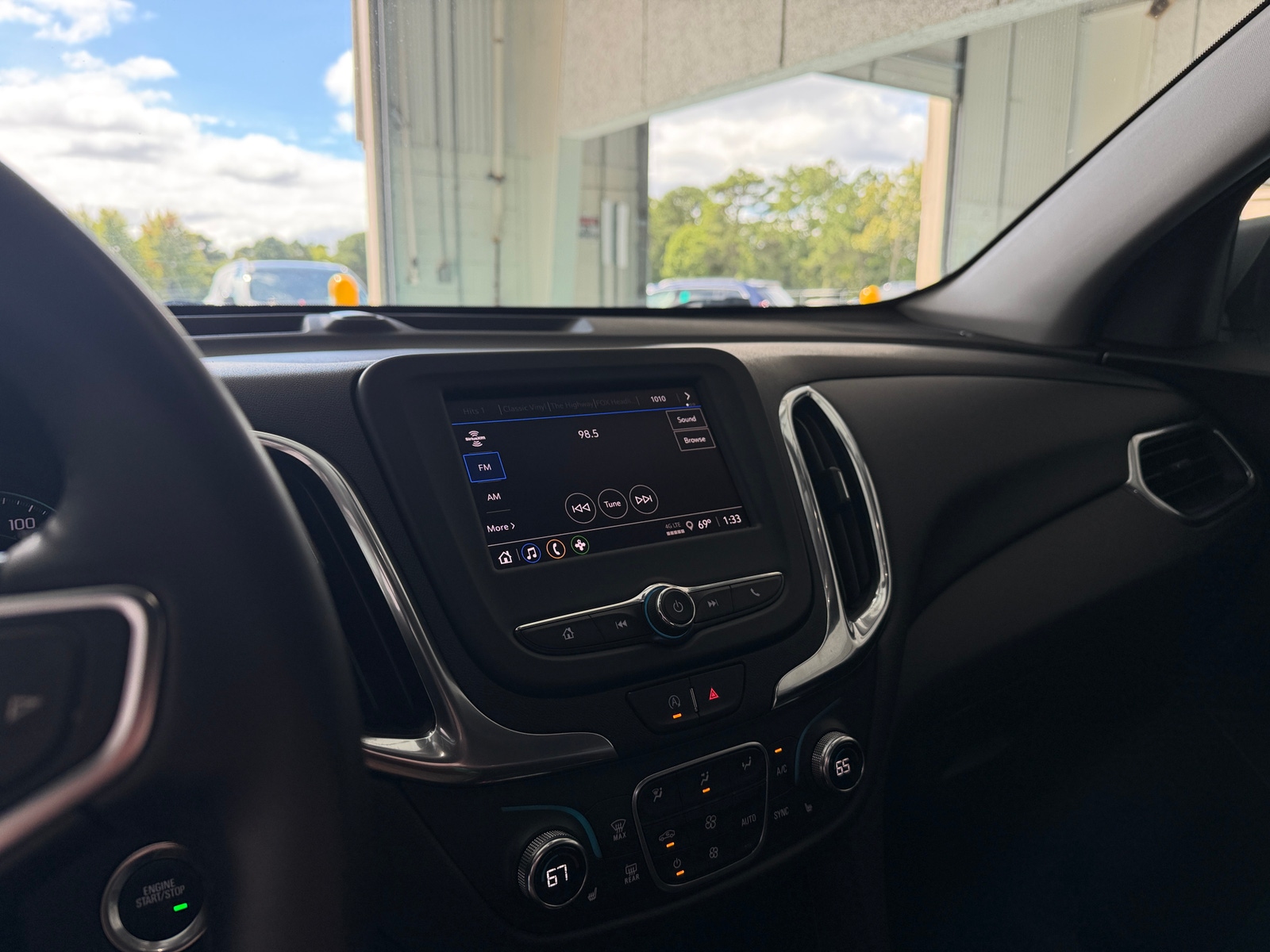 Thumbnail: 2024 Chevrolet Equinox - 4